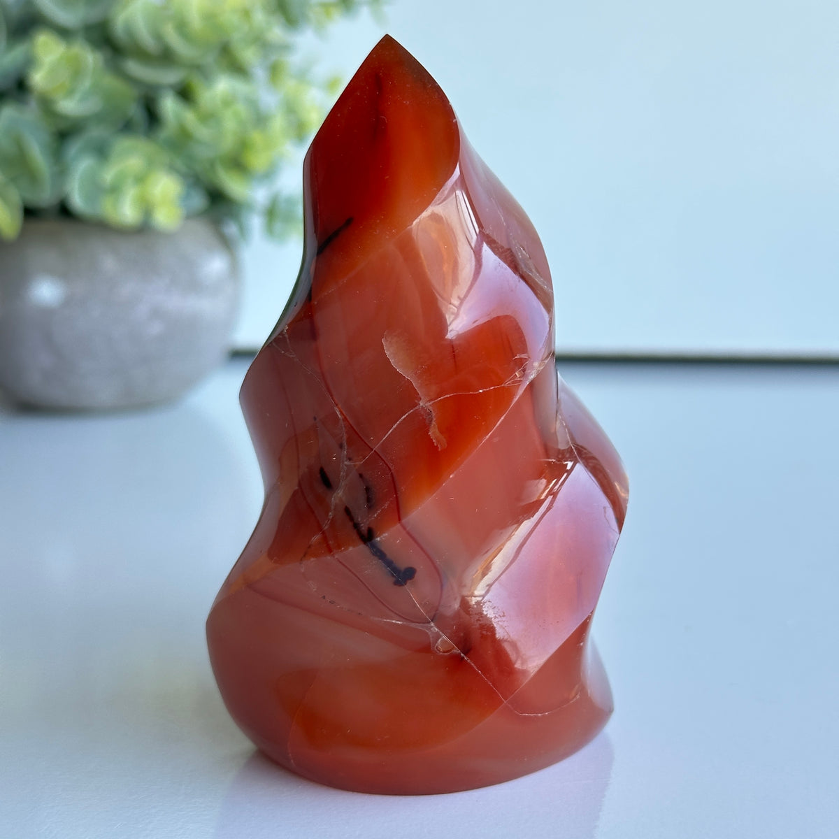 Carnelian Flame 10.5cm