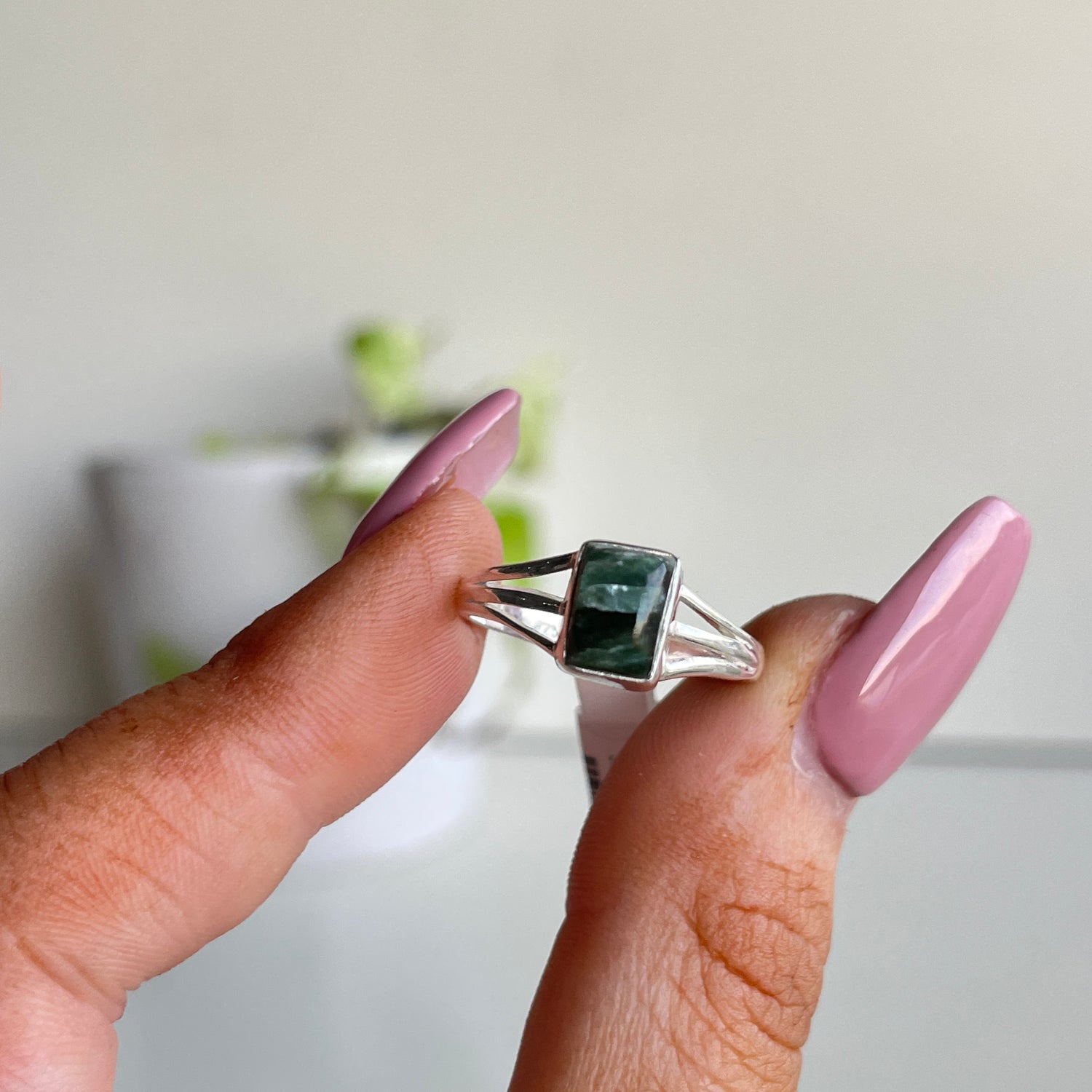 Seraphinite Rectangle Ring Sz7