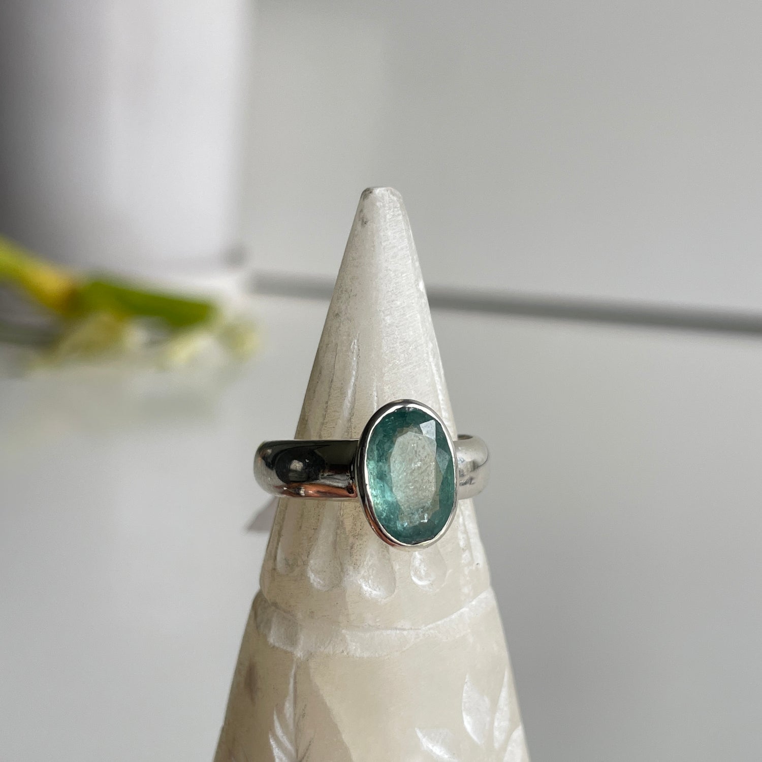Emerald Kyanite Oval Ring Sz7.5
