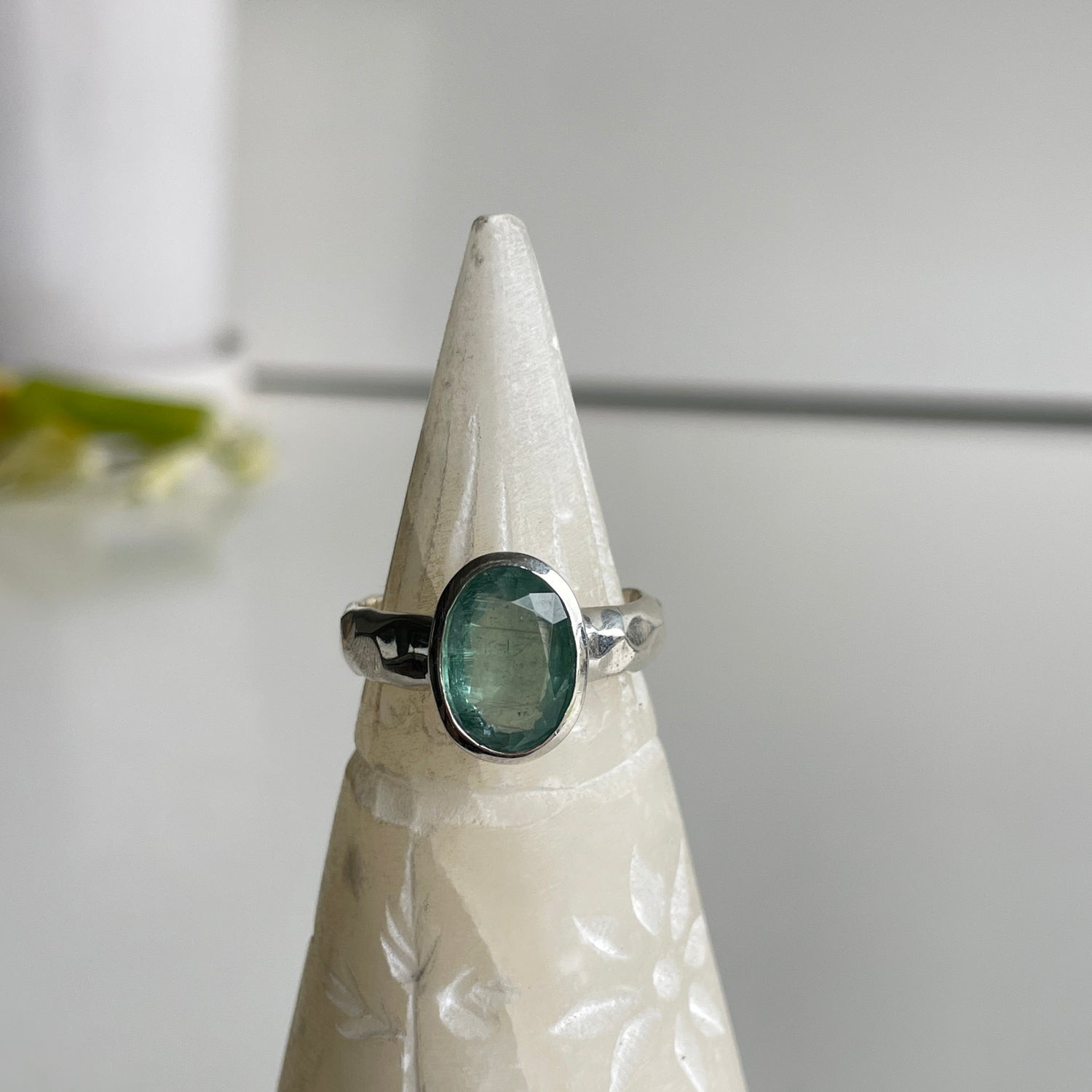 Emerald Kyanite Oval Ring Sz8.5