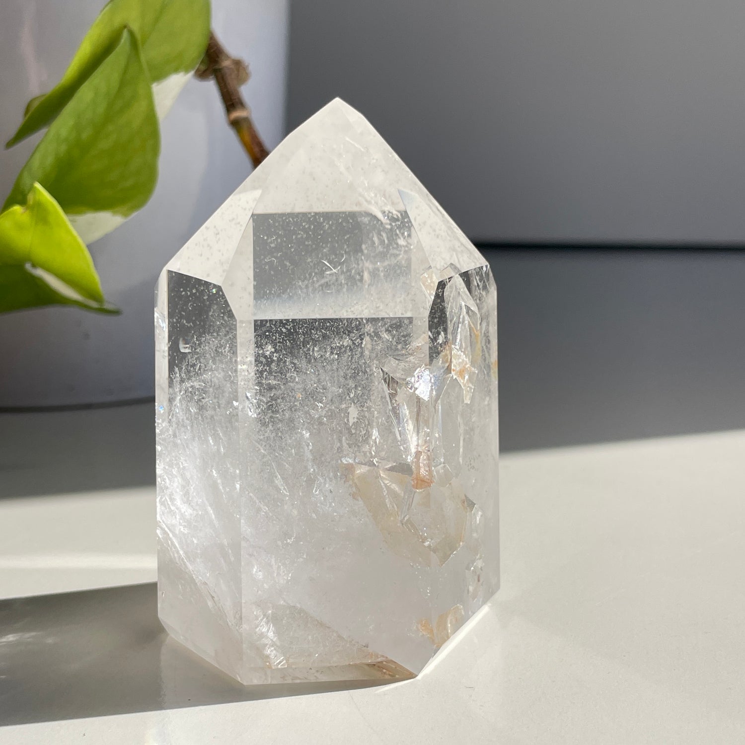 Manifesting Quartz Generator 8.3cm