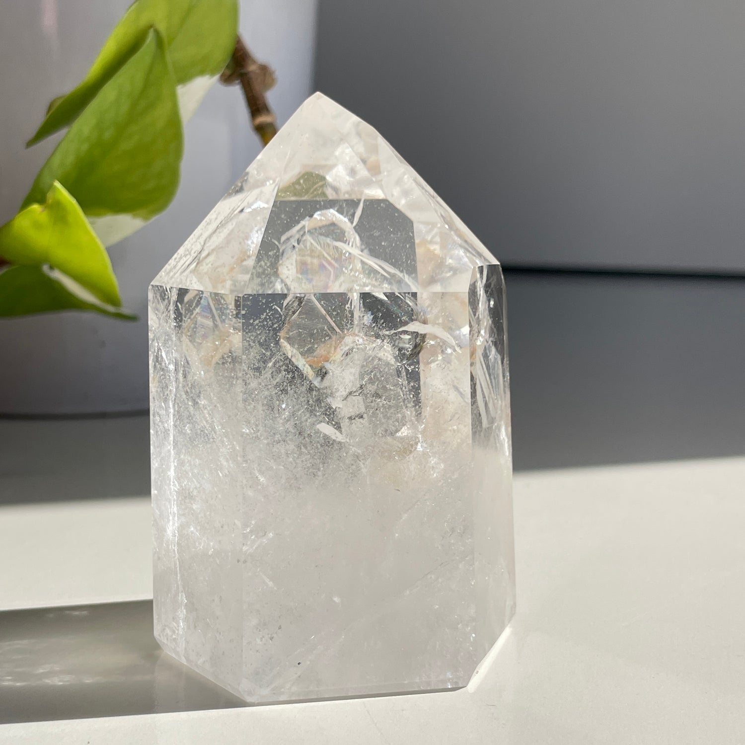 Manifesting Quartz Generator 8.3cm
