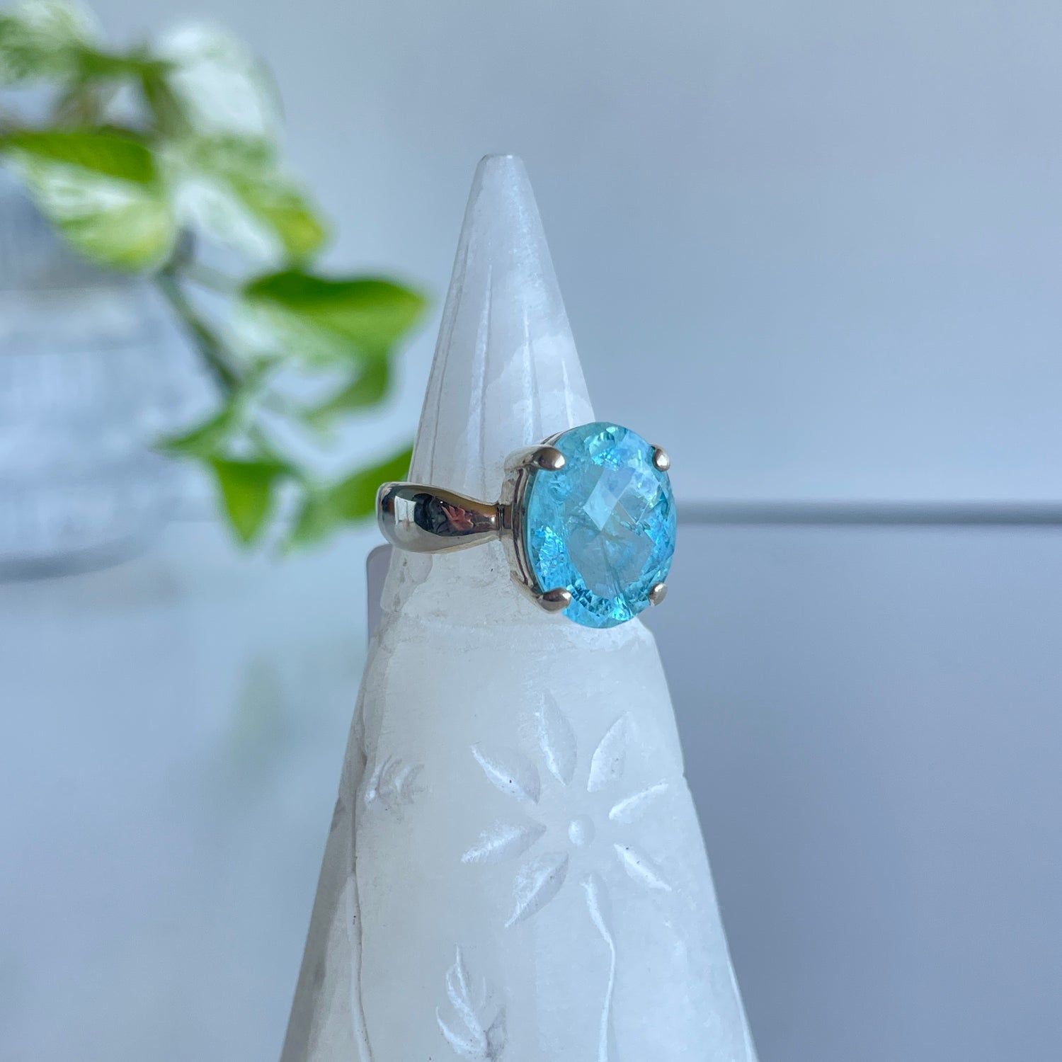 Aquamarine Oval Faceted Ring Sz8 002