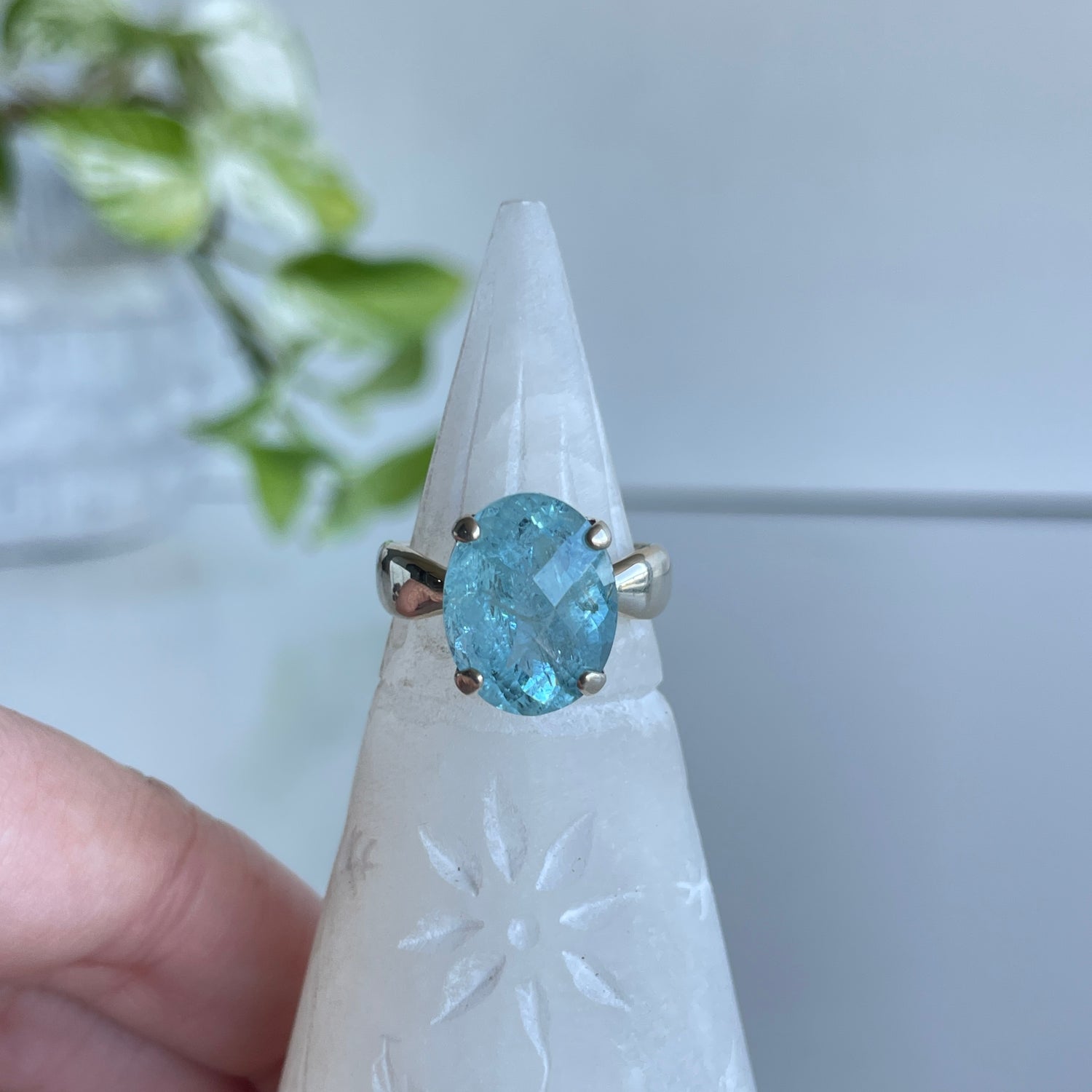 Aquamarine Oval Faceted Ring Sz8 002