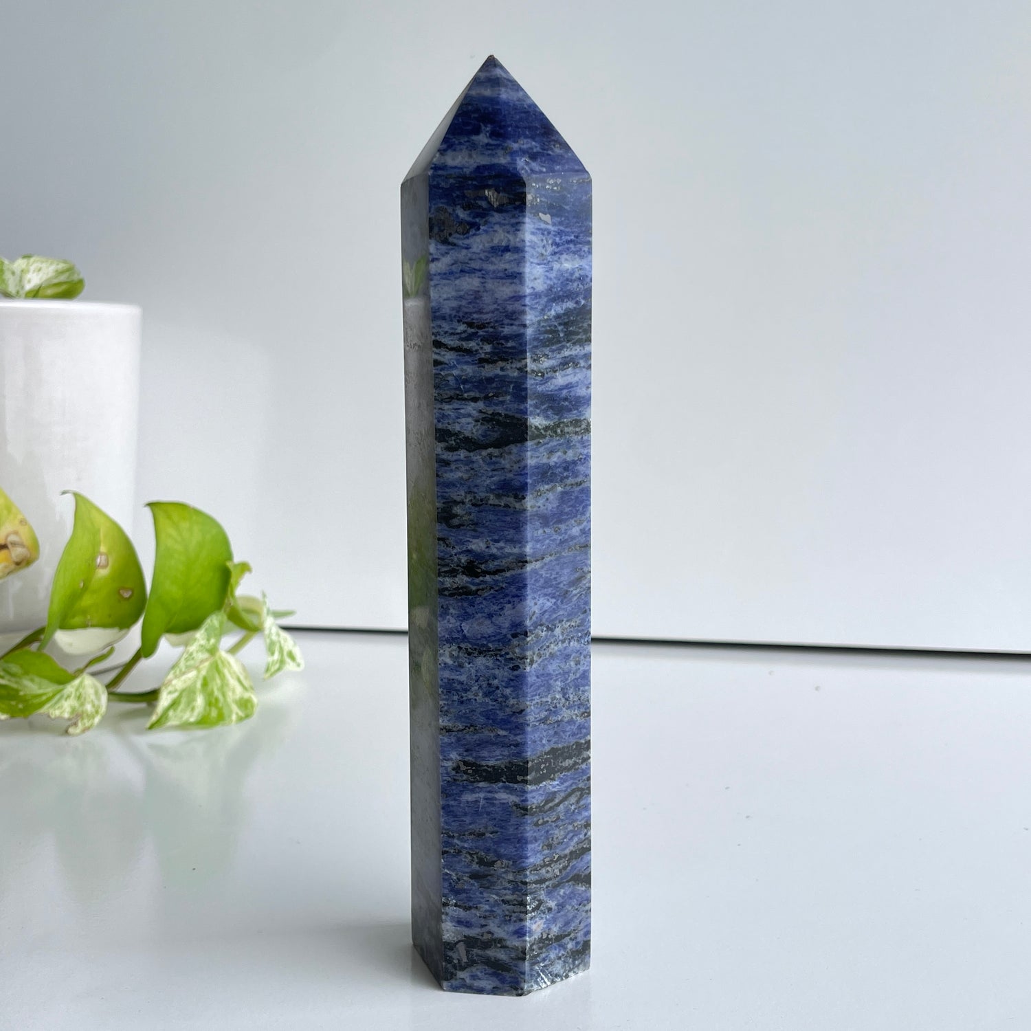 Sodalite Generator 19.8cm