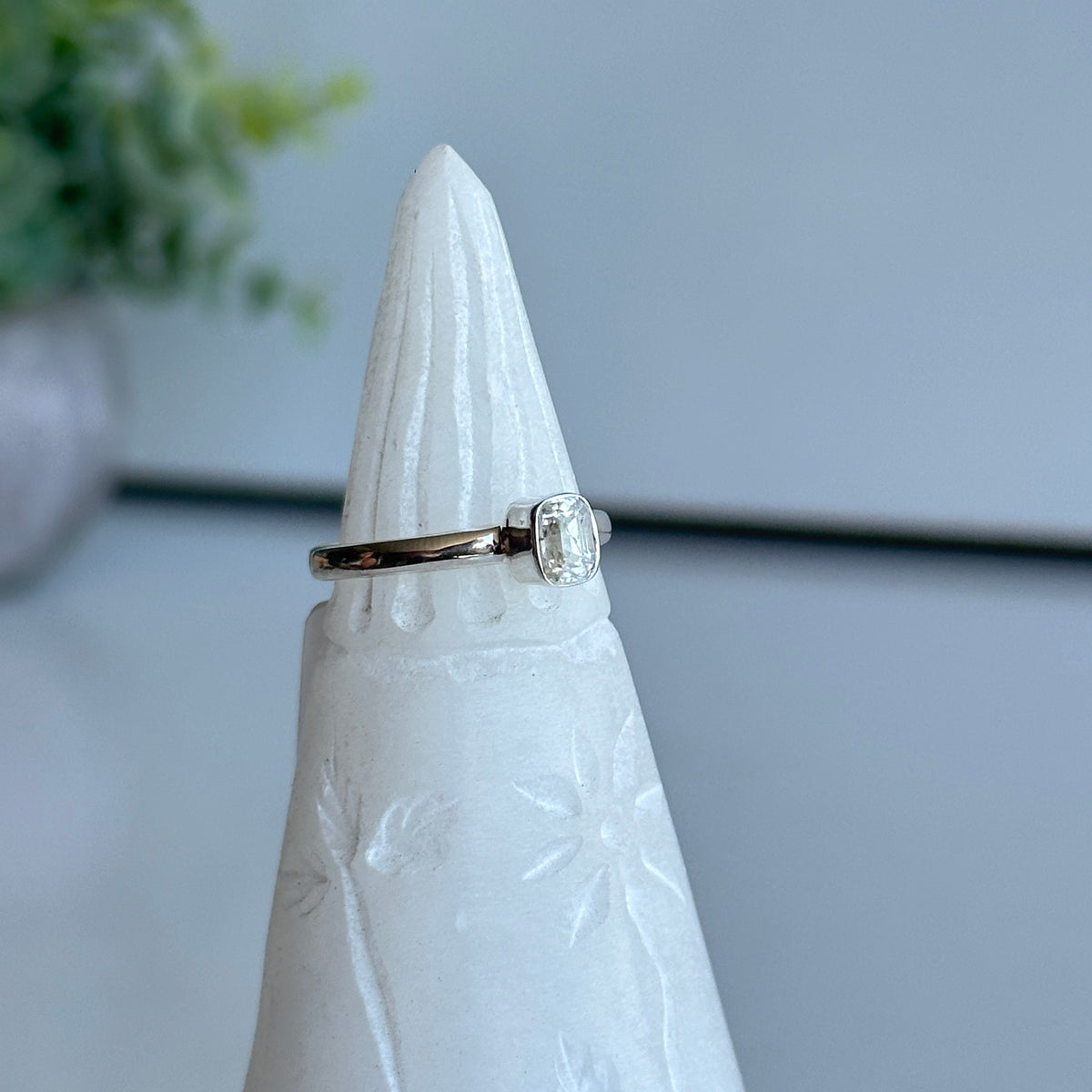 Phenakite Rectangle Ring Sz9