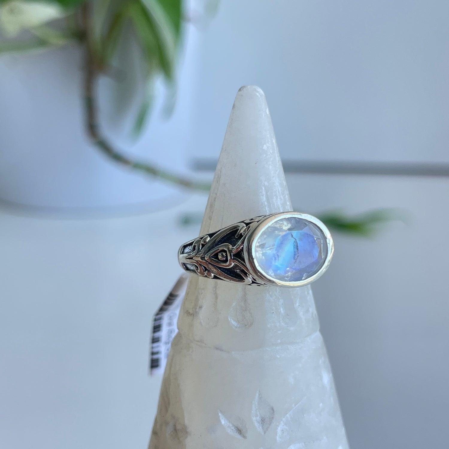 Moonstone Oval Ring Sz6