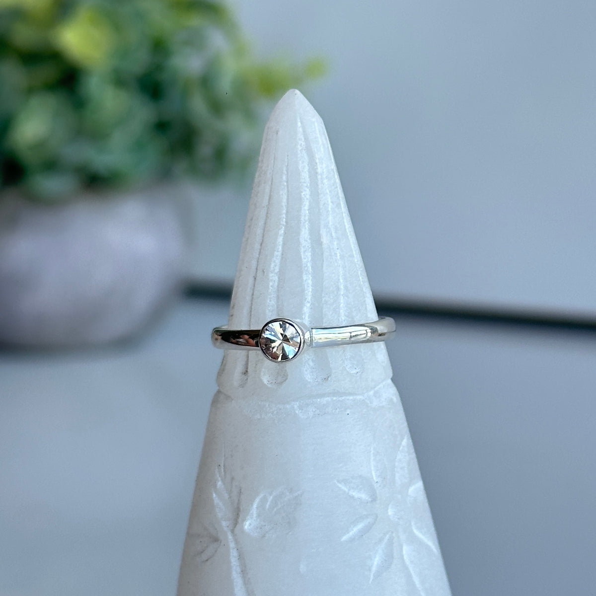 Phenakite Round Ring Sz9