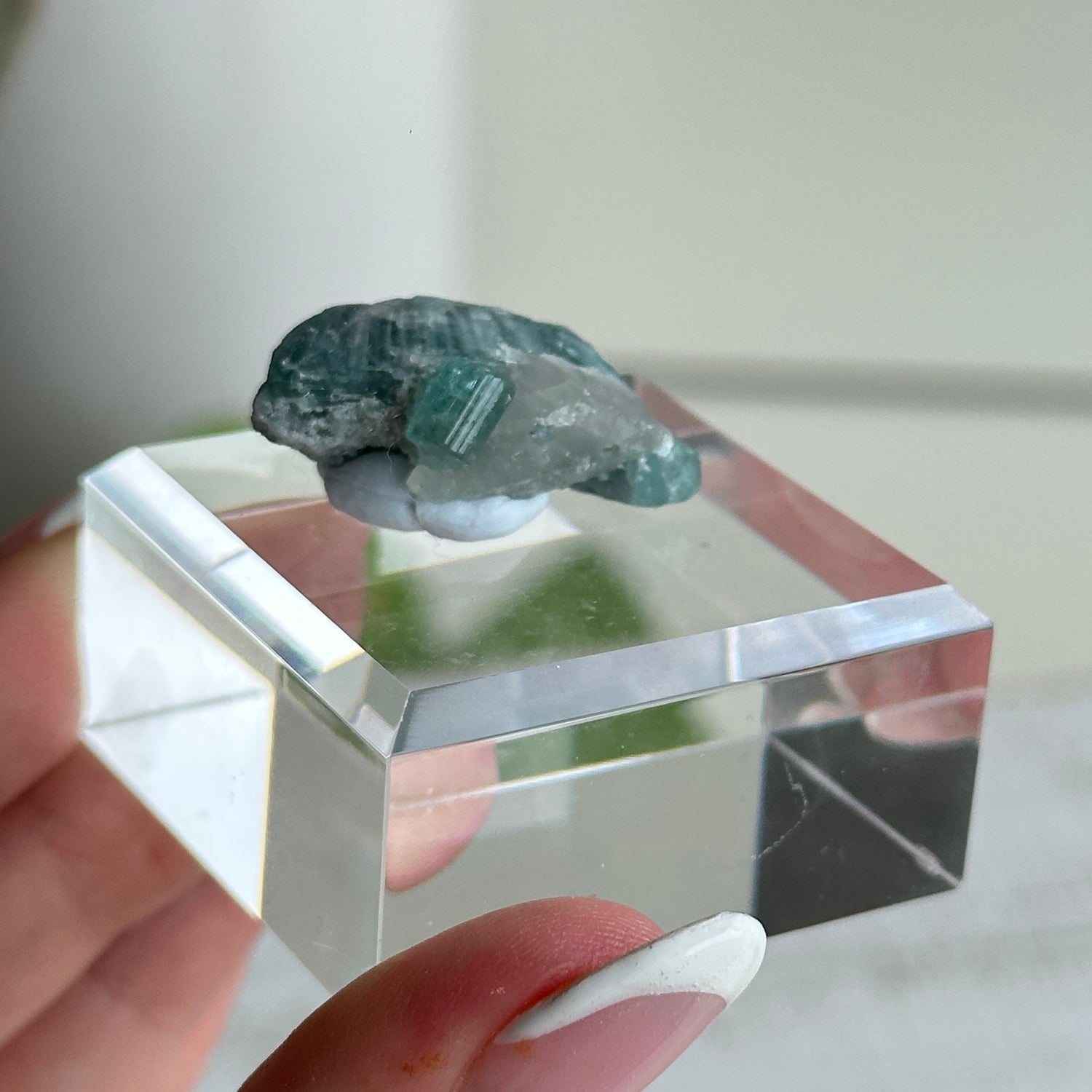 Blue Tourmaline Cluster 5.19g