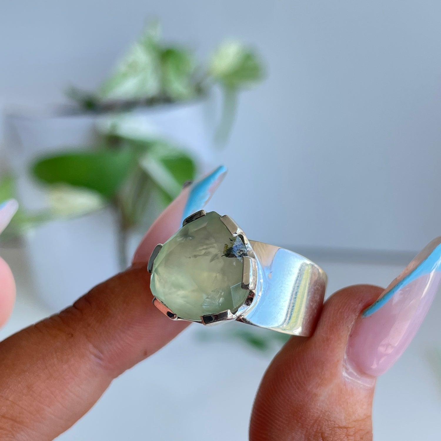Prehnite Teardrop Ring Sz7.5