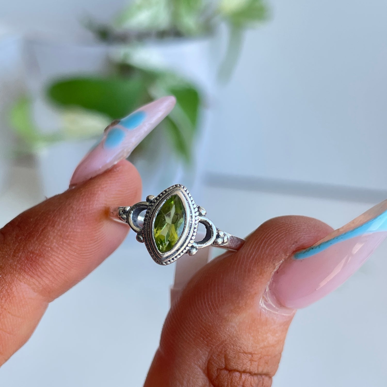 Peridot Marquise Ring Sz8