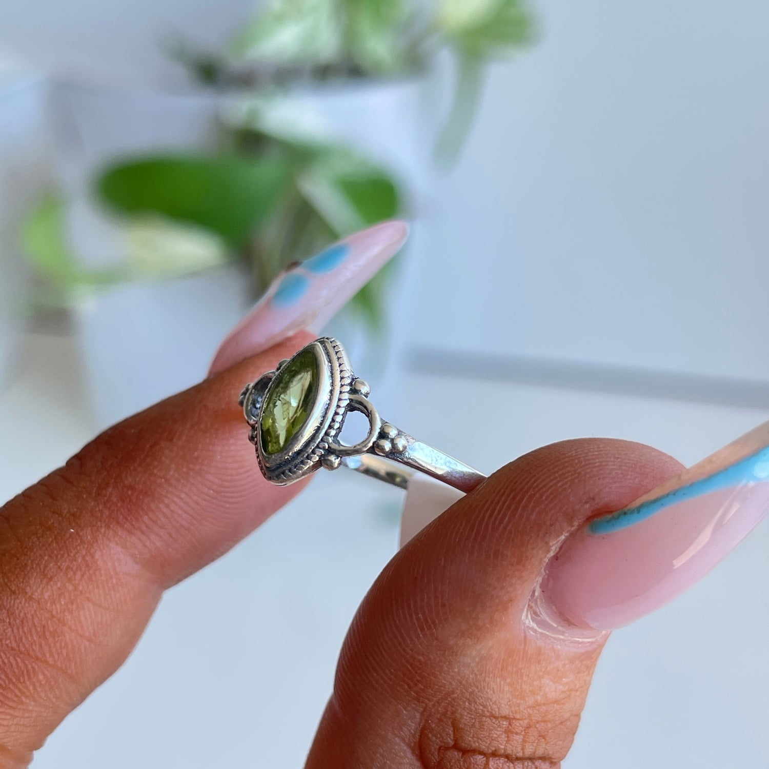 Peridot Marquise Ring Sz8