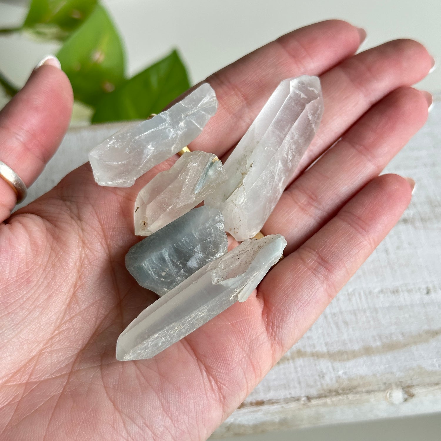 Blue Amphibole Points Lge