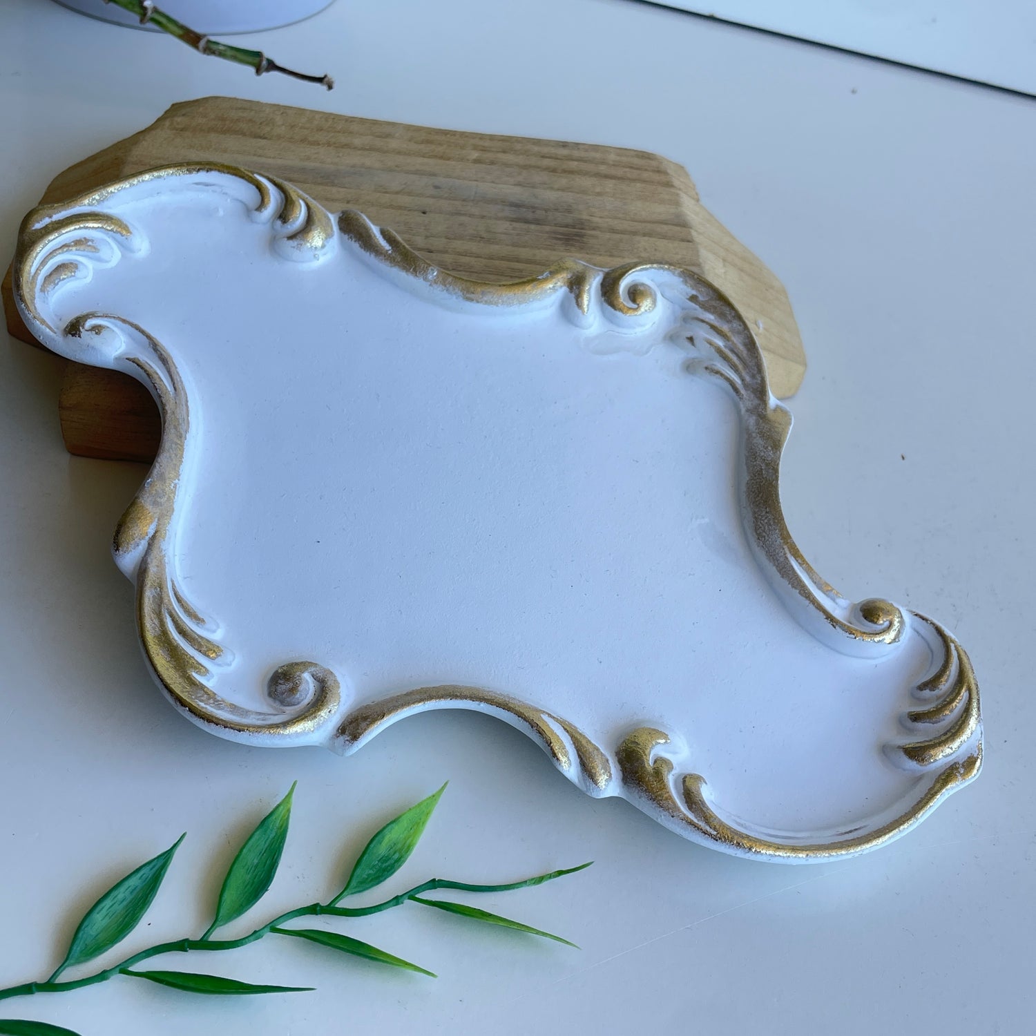 Moroccan White Tray BL77221