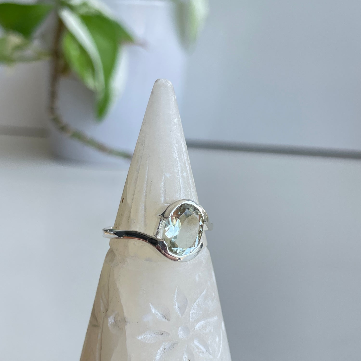 Green Amethyst Oval Ring