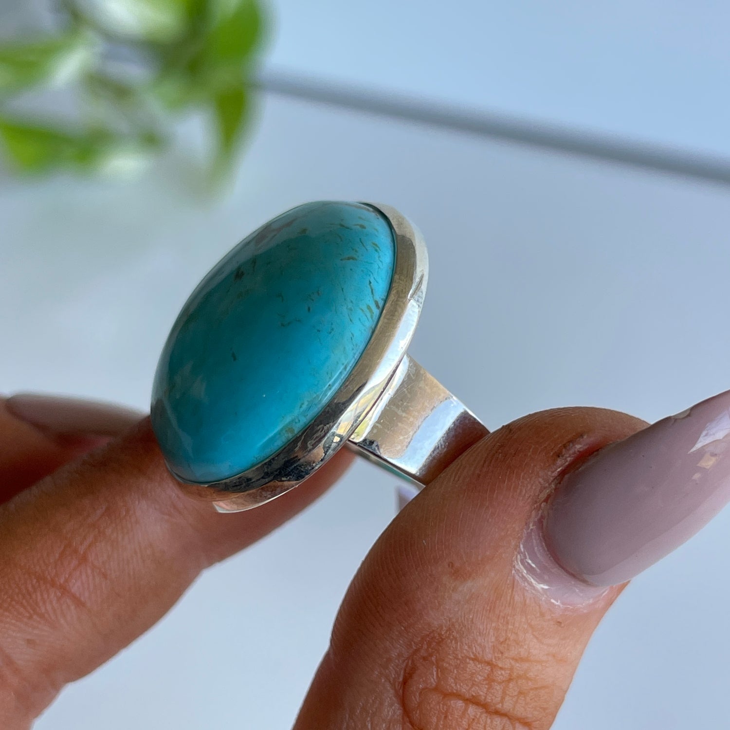 Arizona Turquoise Round Ring Sz8