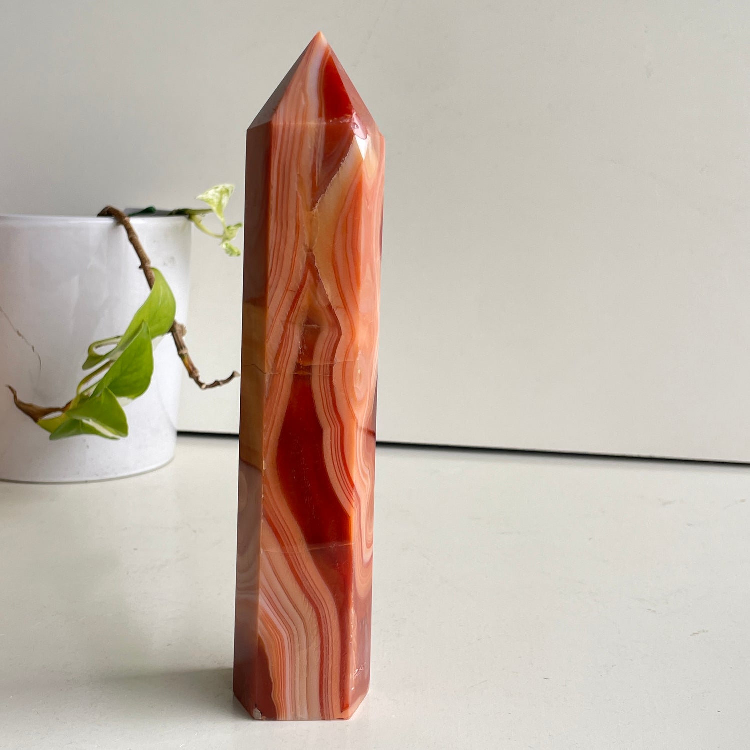 Carnelian Generator 21.5cm