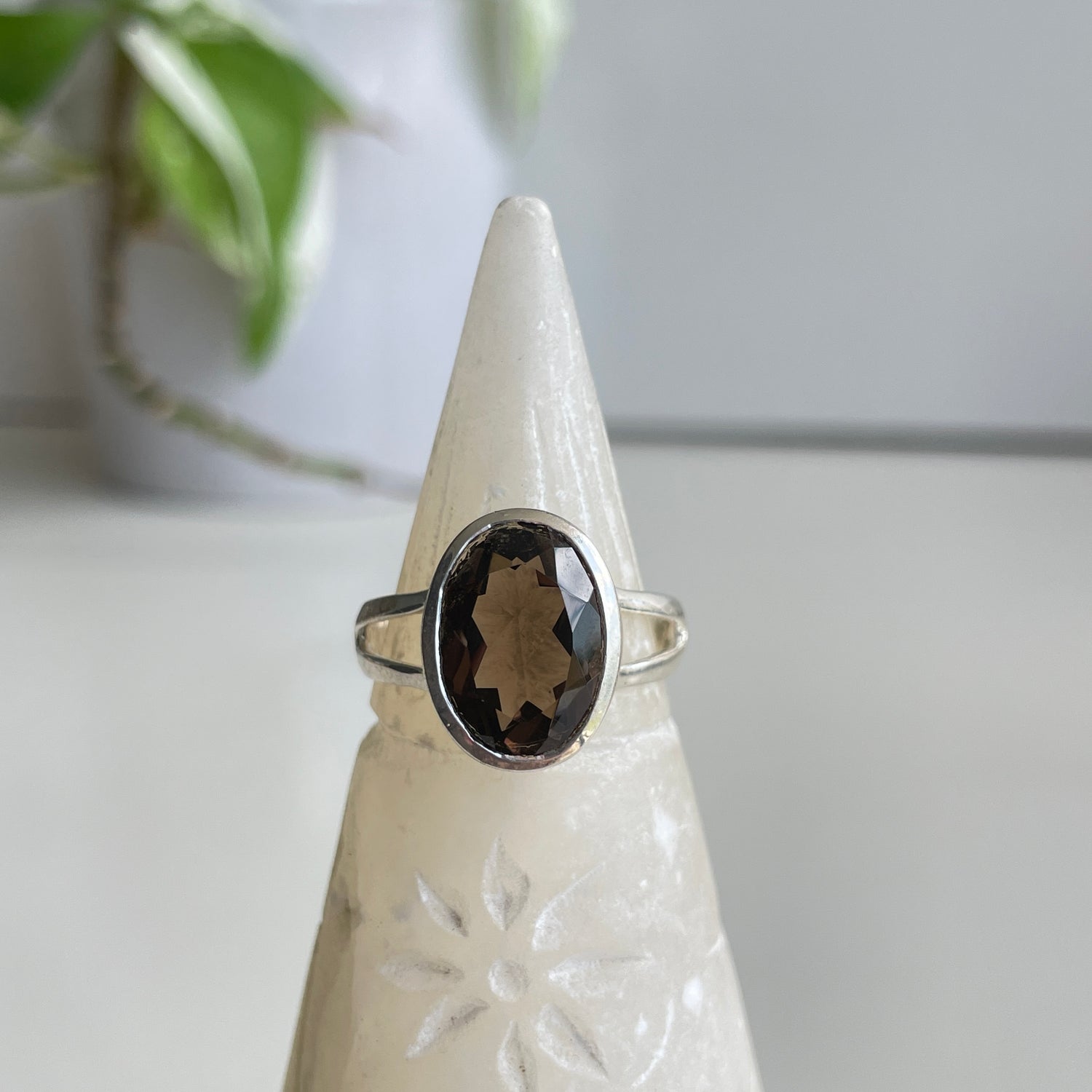 Smoky Quartz Oval Ring Sz10