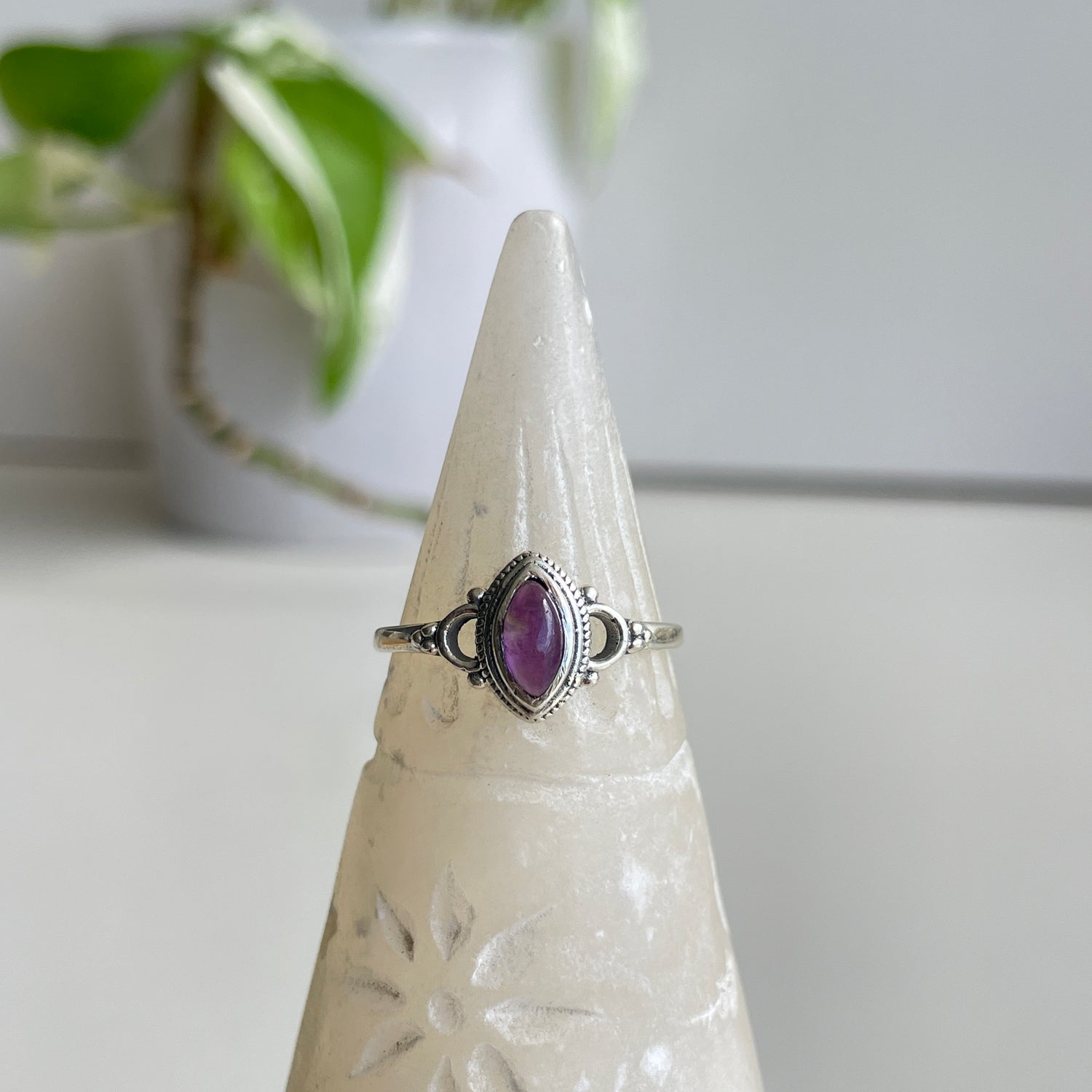 Amethyst Marquise Ring Sz8