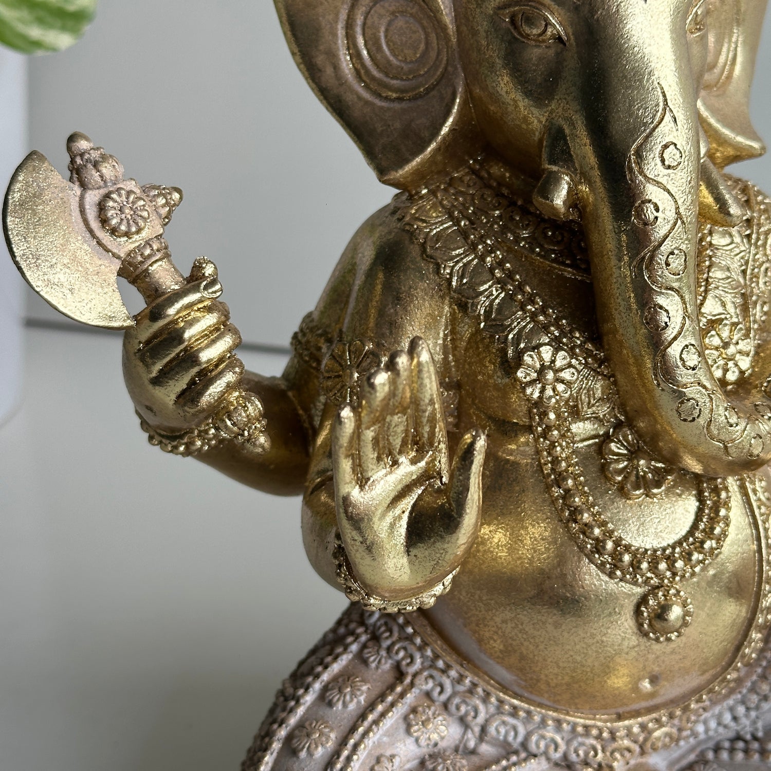 Gold Ganesh Sitting  PSB228A