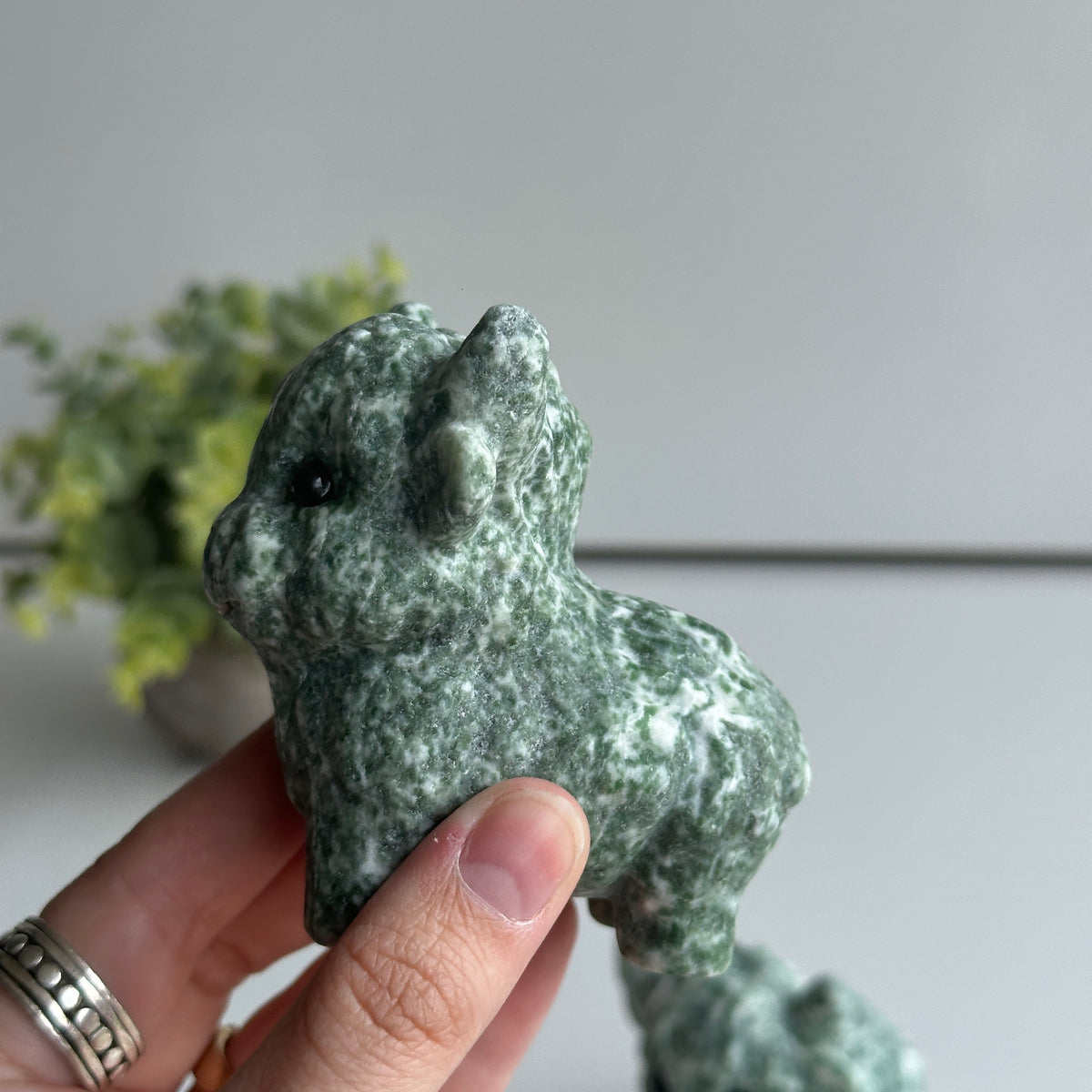 China Jade Highland Cow 8cm