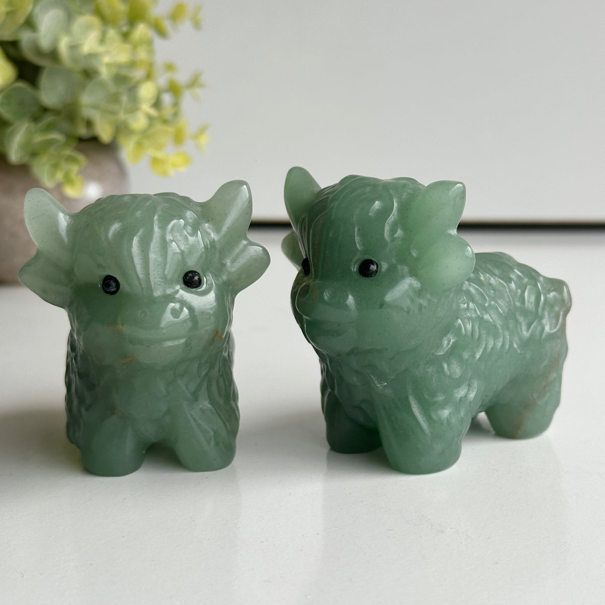 Green Aventurine Highland Cow 7.5cm
