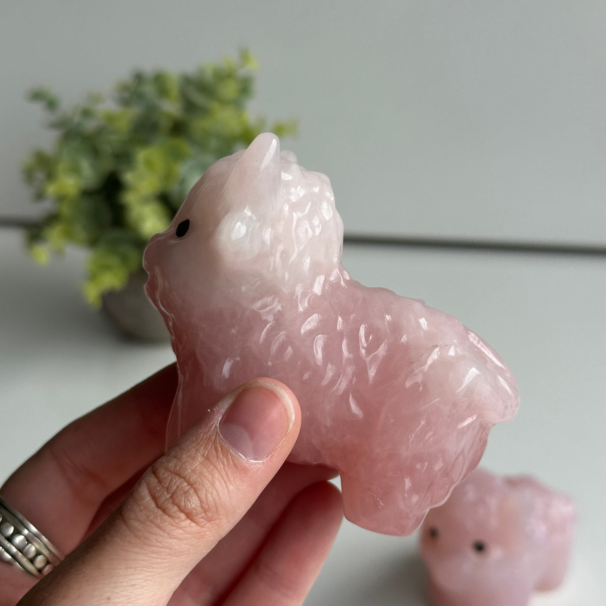 Rose Quartz Highland Cow 7.5cm