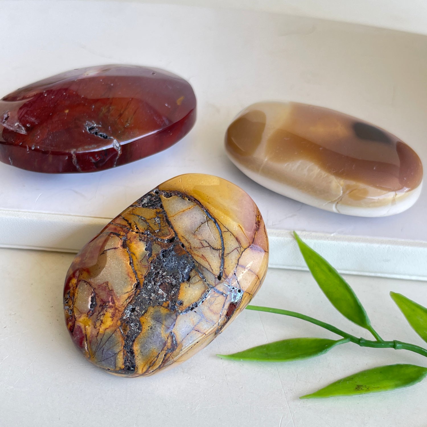 Mookaite Palmstone Mini