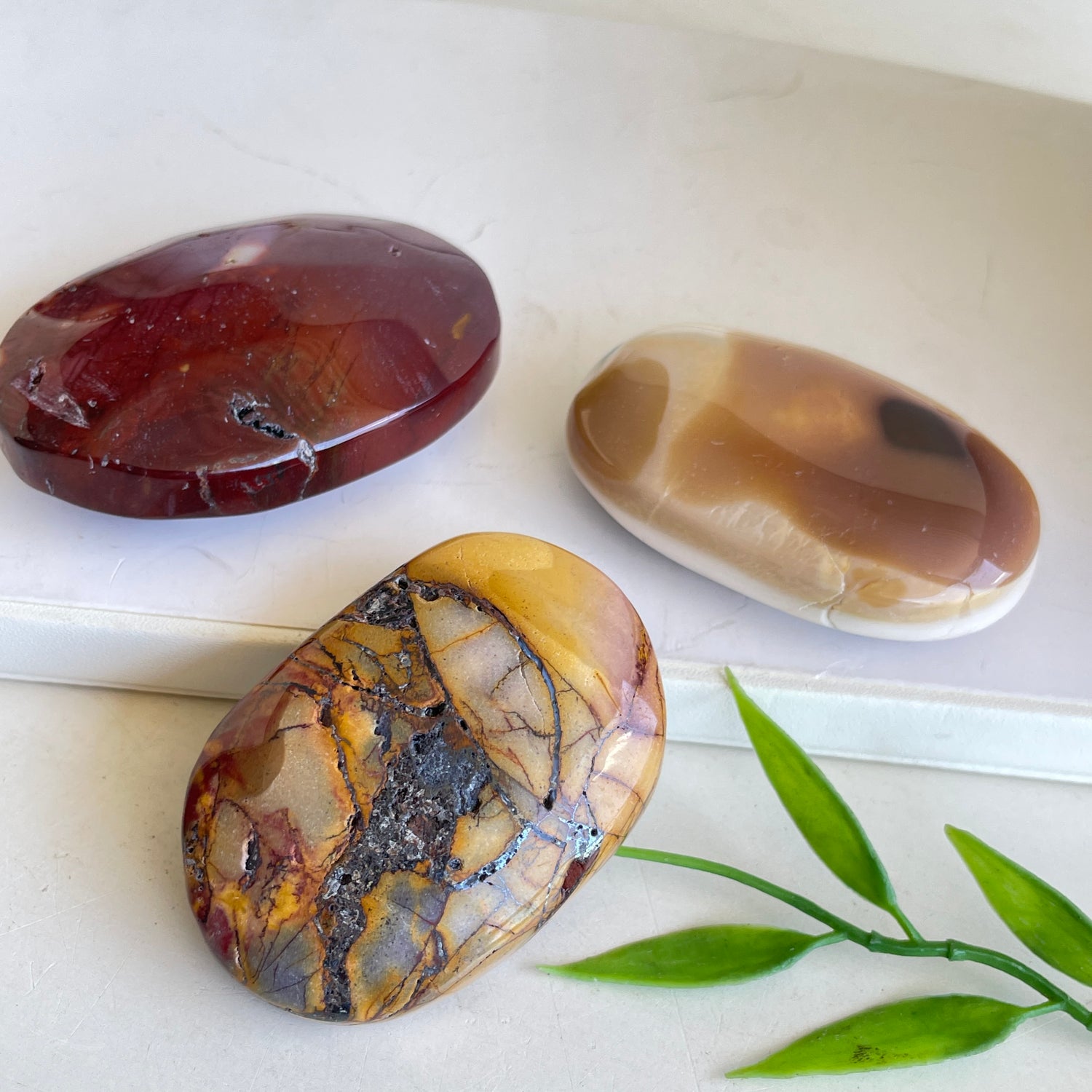 Mookaite Palmstone Mini