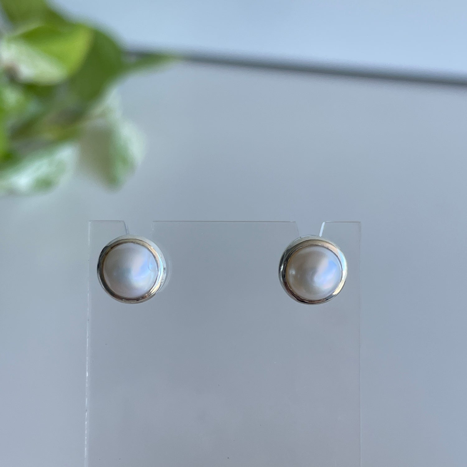 Pearl Round Earrings