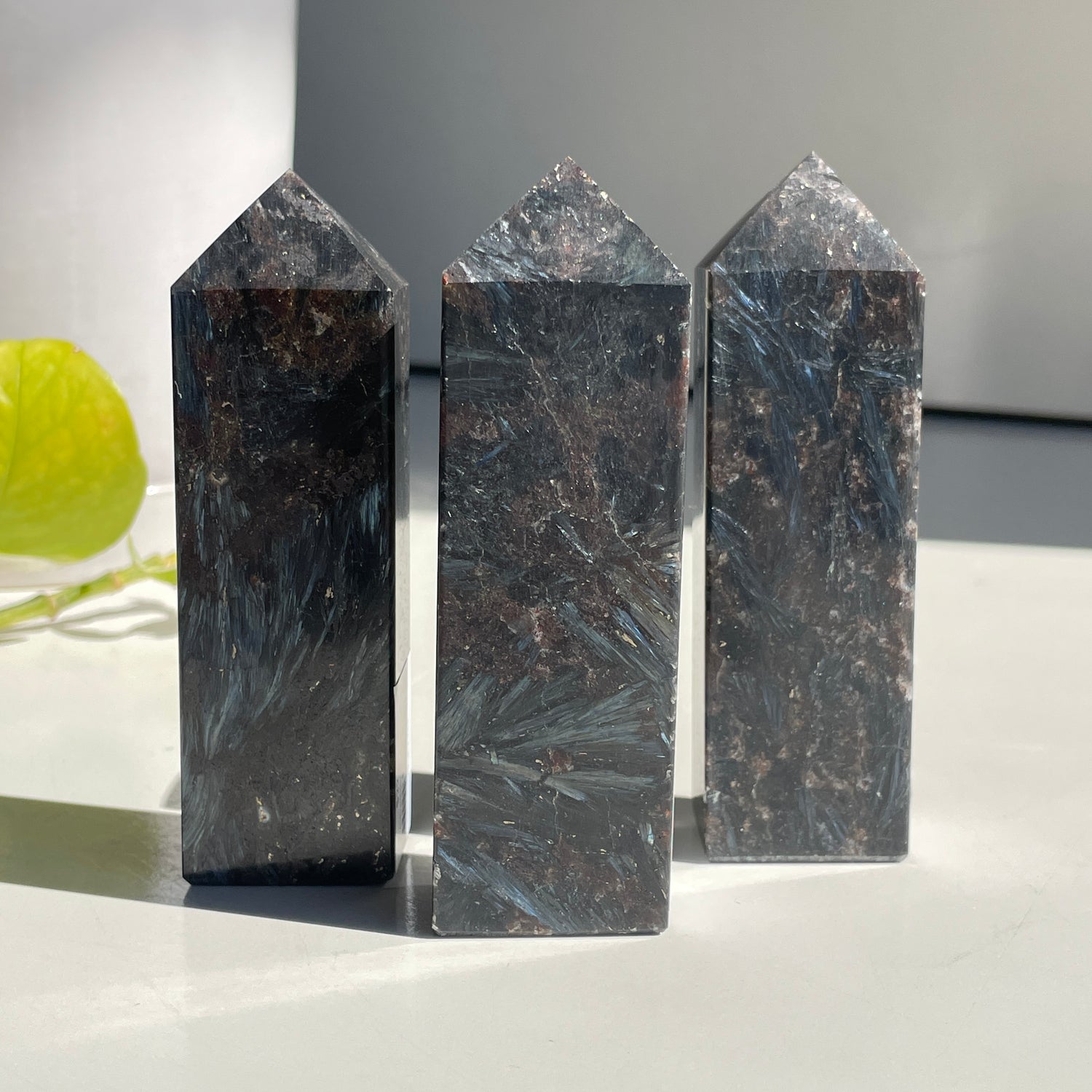 Arfvedsonite Obelisk