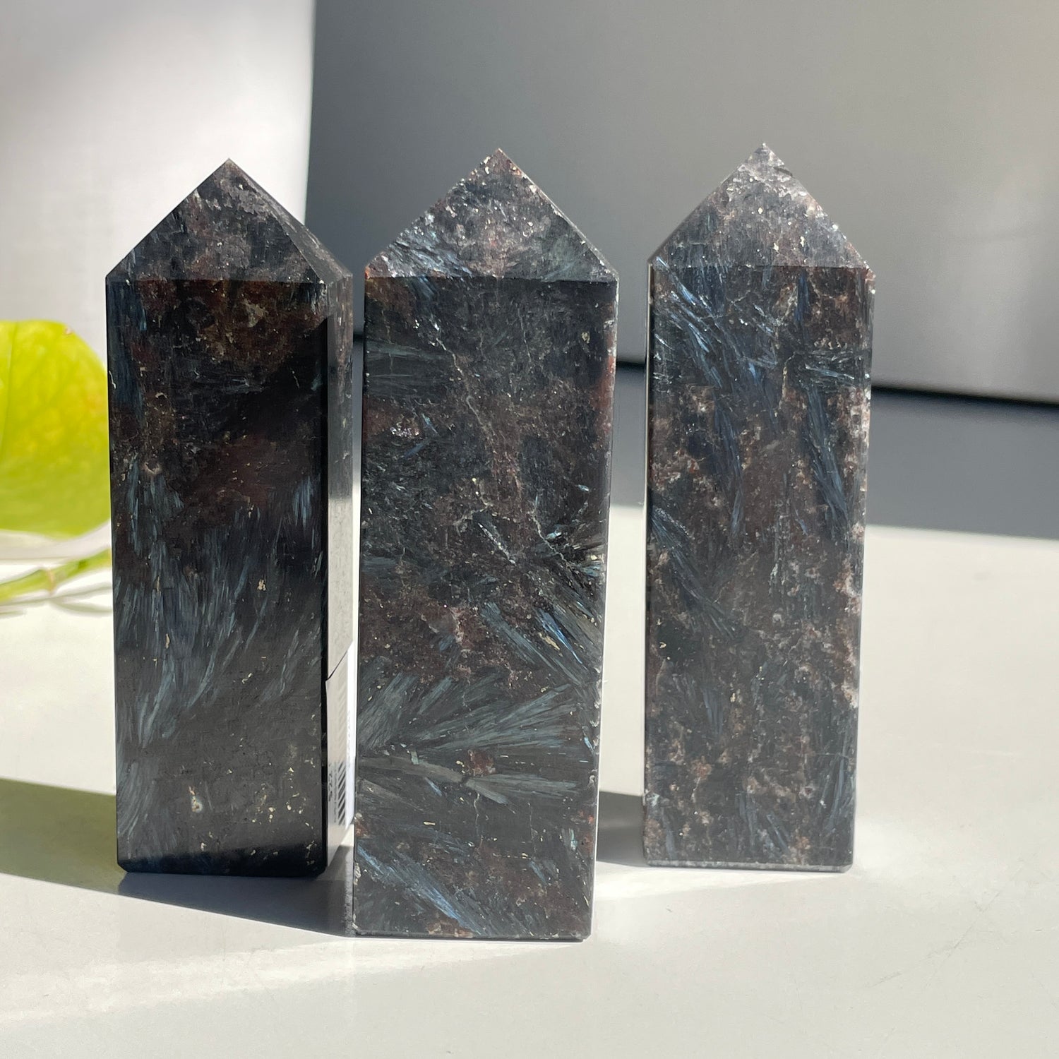 Arfvedsonite Obelisk