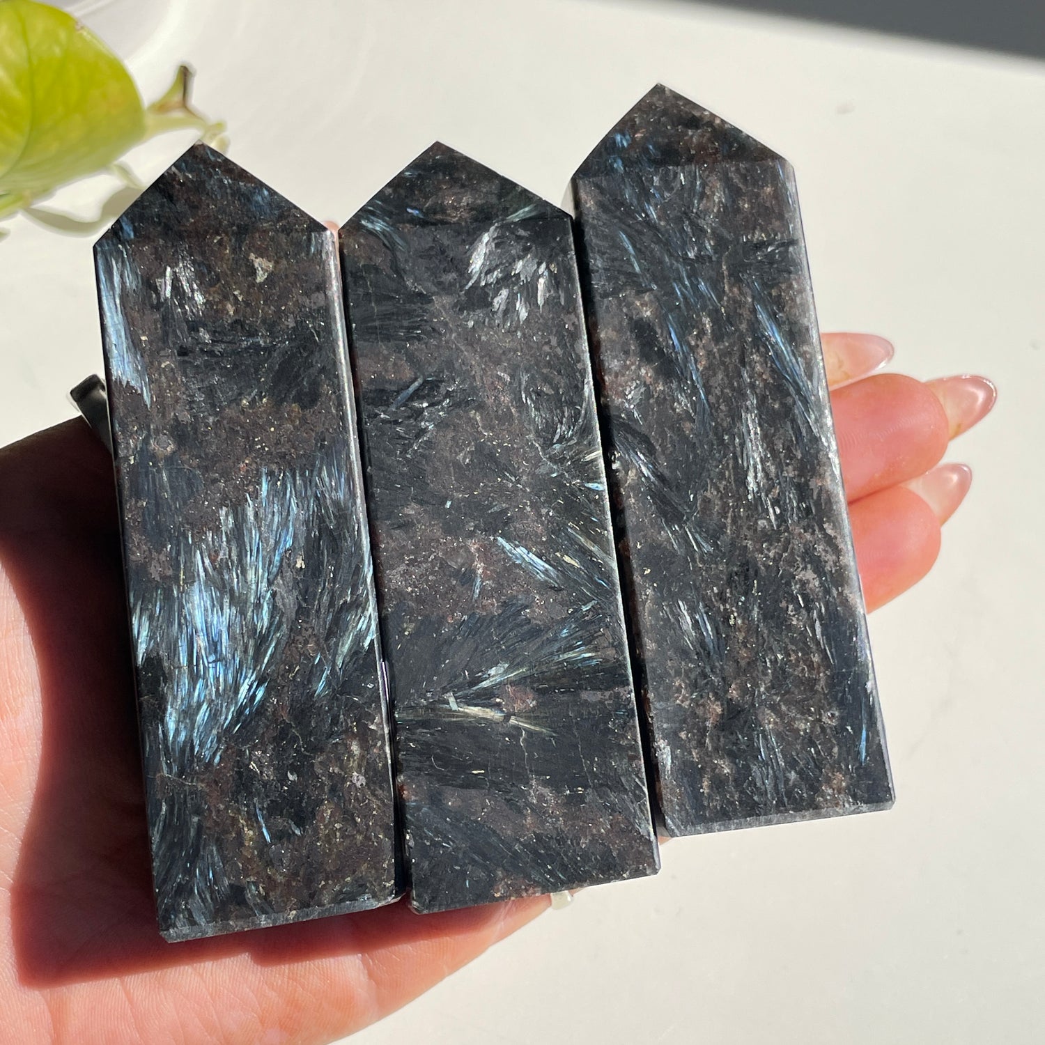 Arfvedsonite Obelisk