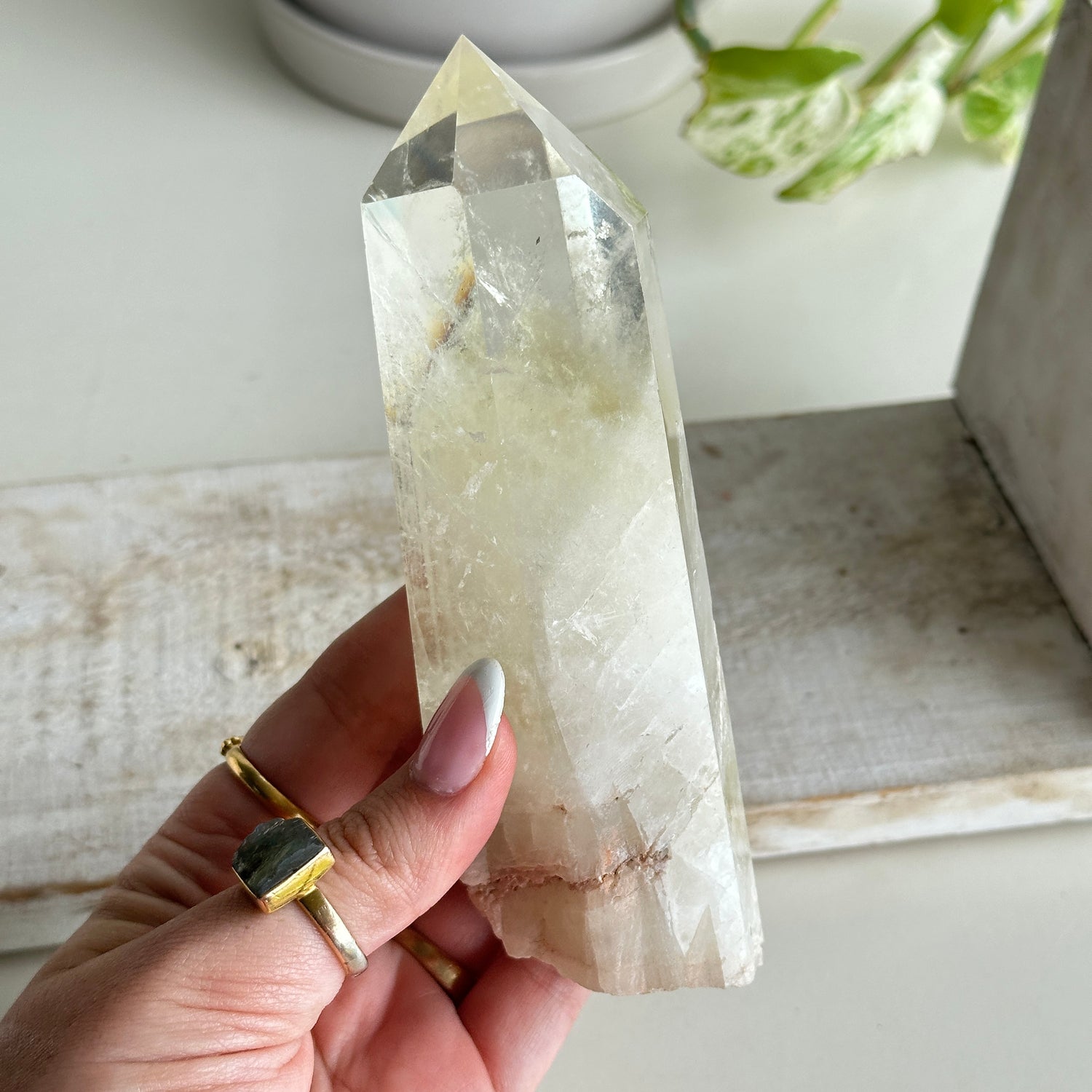 Lemon Topaz Generator 14.3cm
