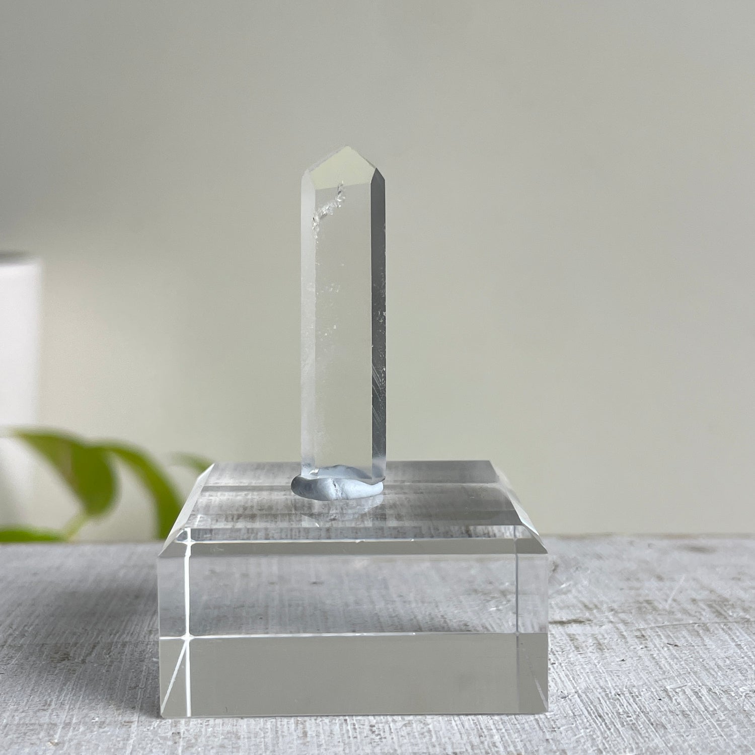 Phantom Quartz Generator Sml