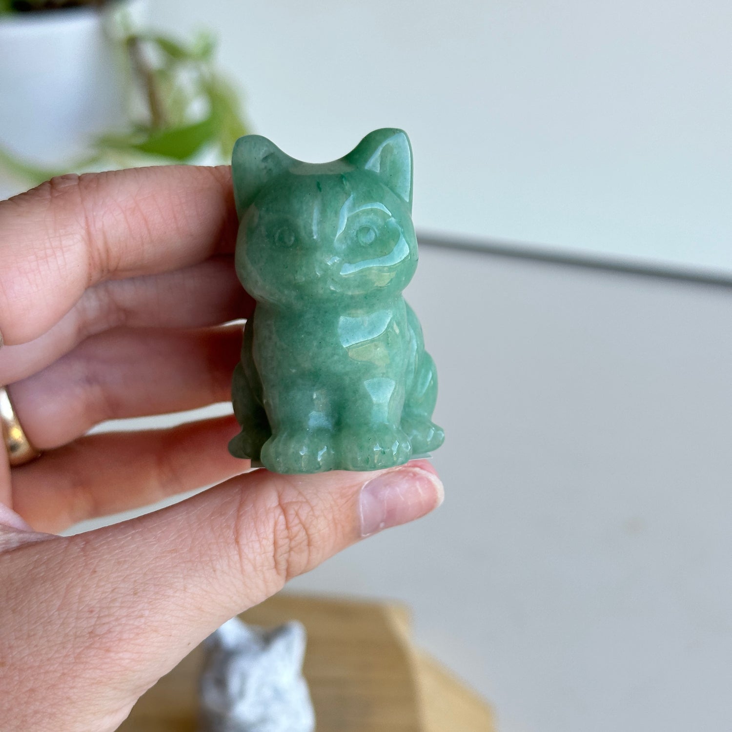 Crystal Sitting Cat