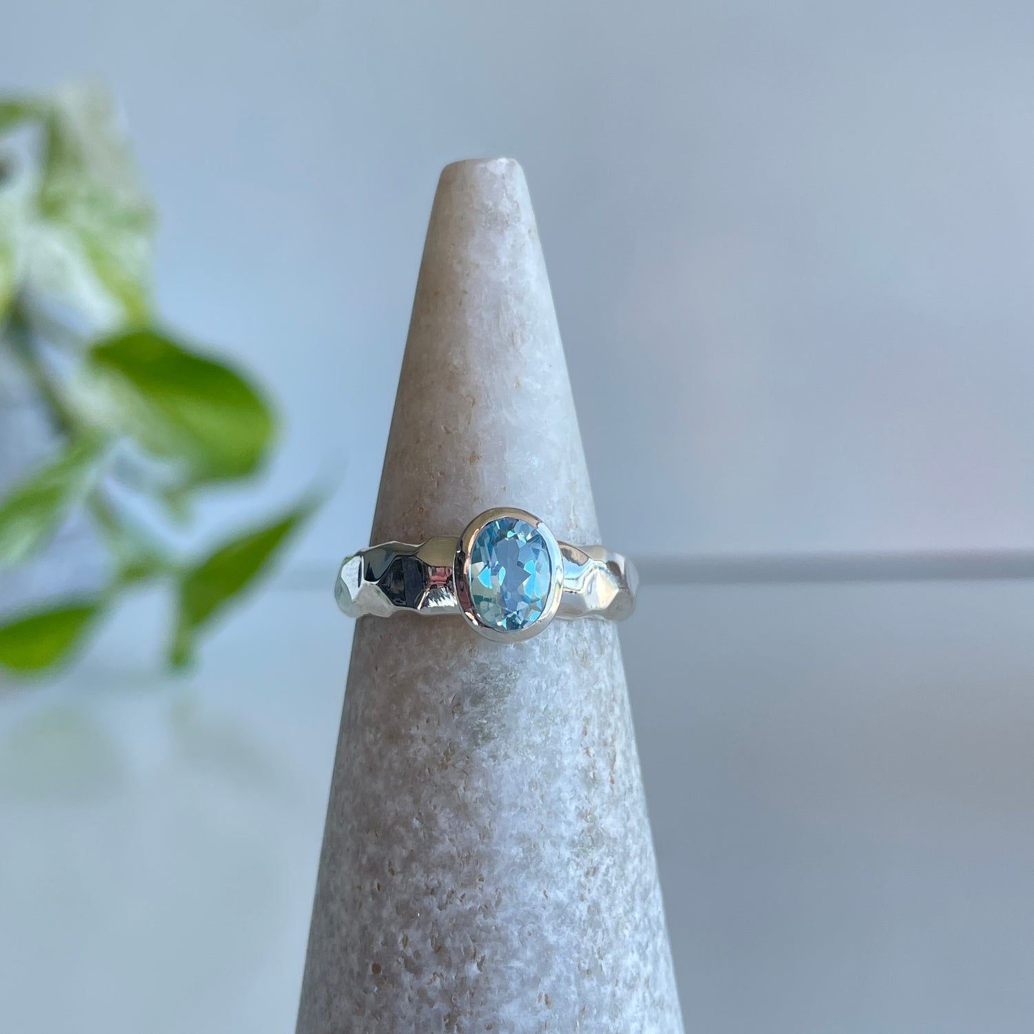 Blue Topaz Oval Ring Sz7.5 003