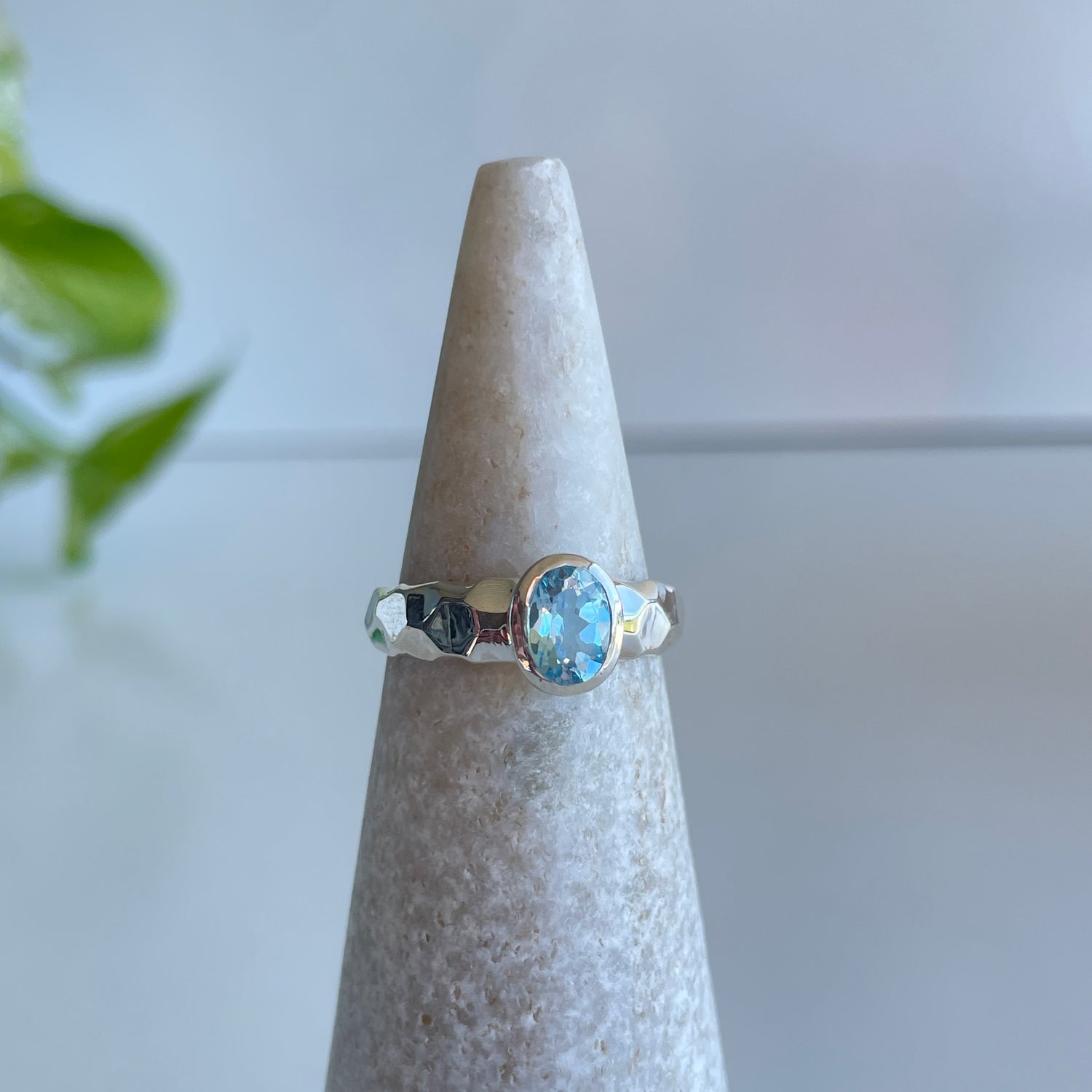 Blue Topaz Oval Ring Sz7.5 003