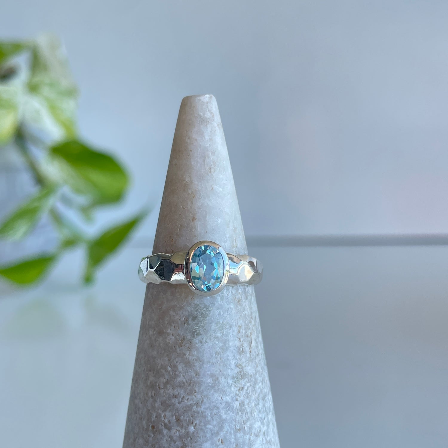 Blue Topaz Oval Ring Sz7.5 003