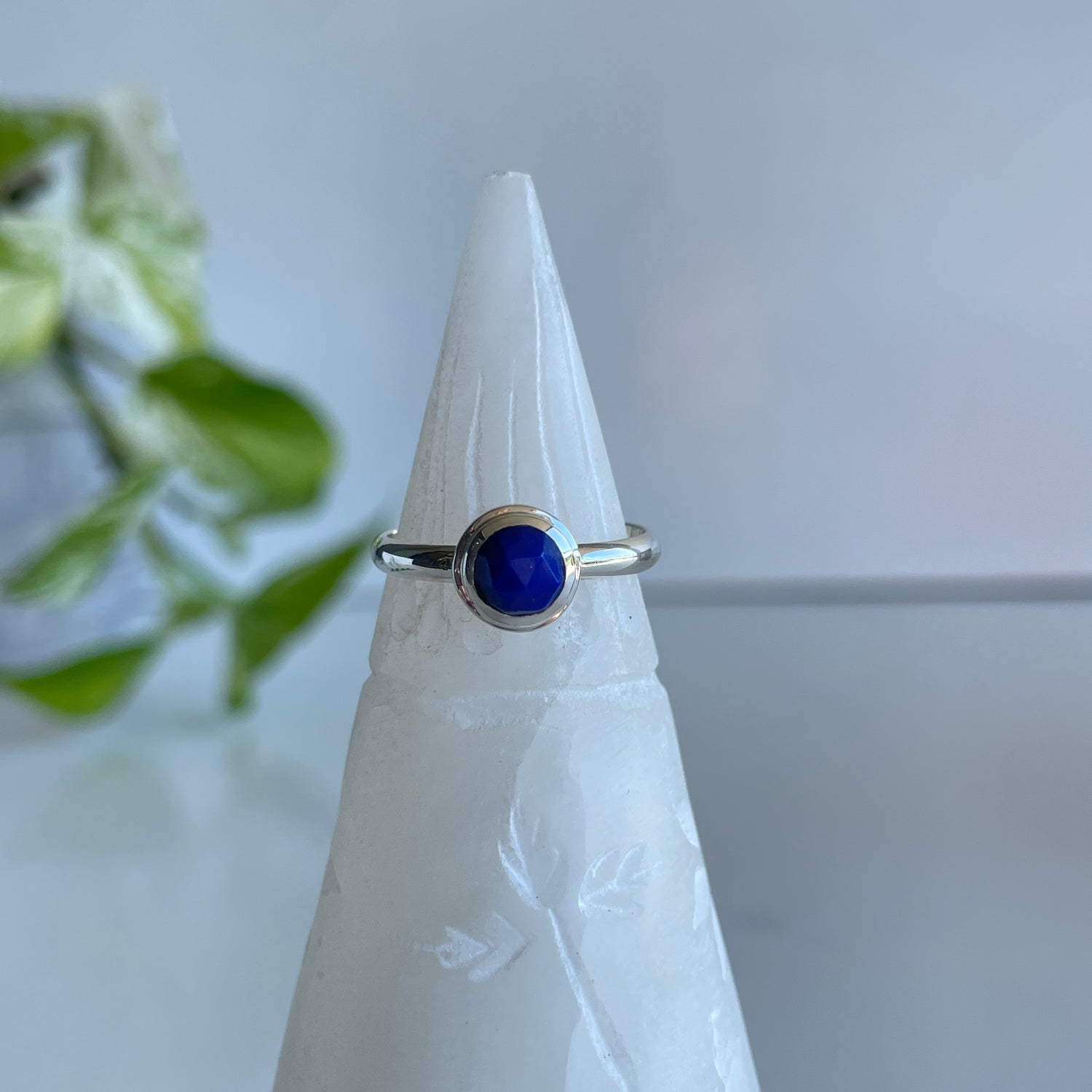 Lapis Lazuli Round Ring Sz7.5 003