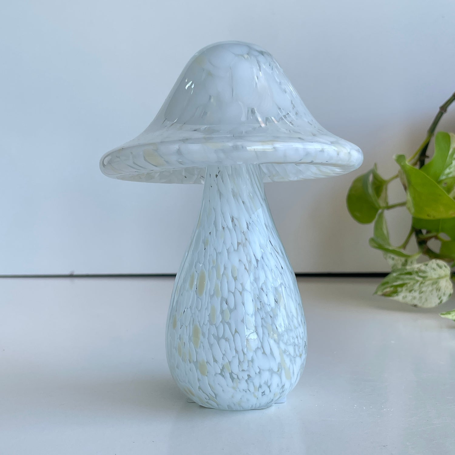 Mottie Glass Mushroom Lge OD1952