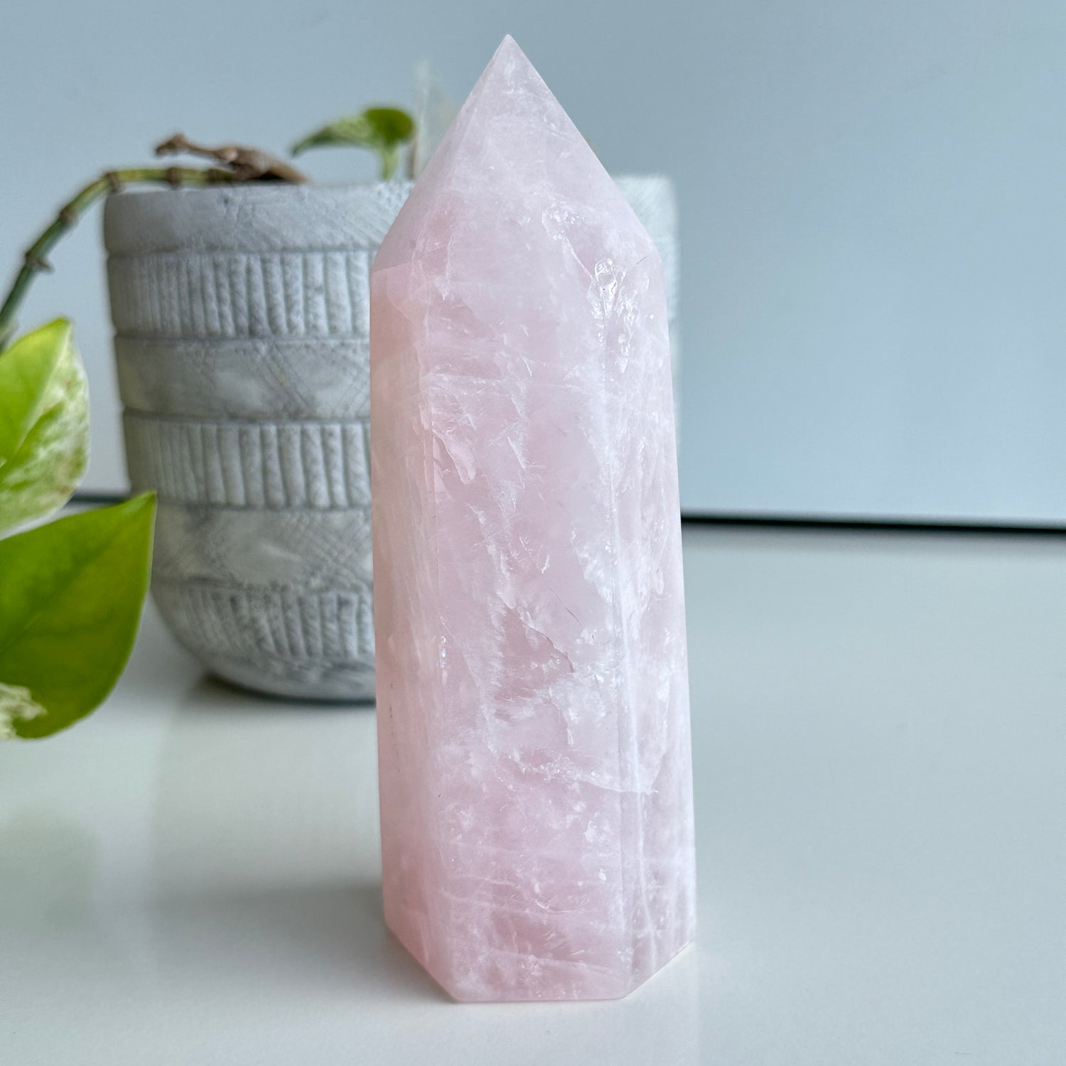 Rose Quartz Generator 14.8cm