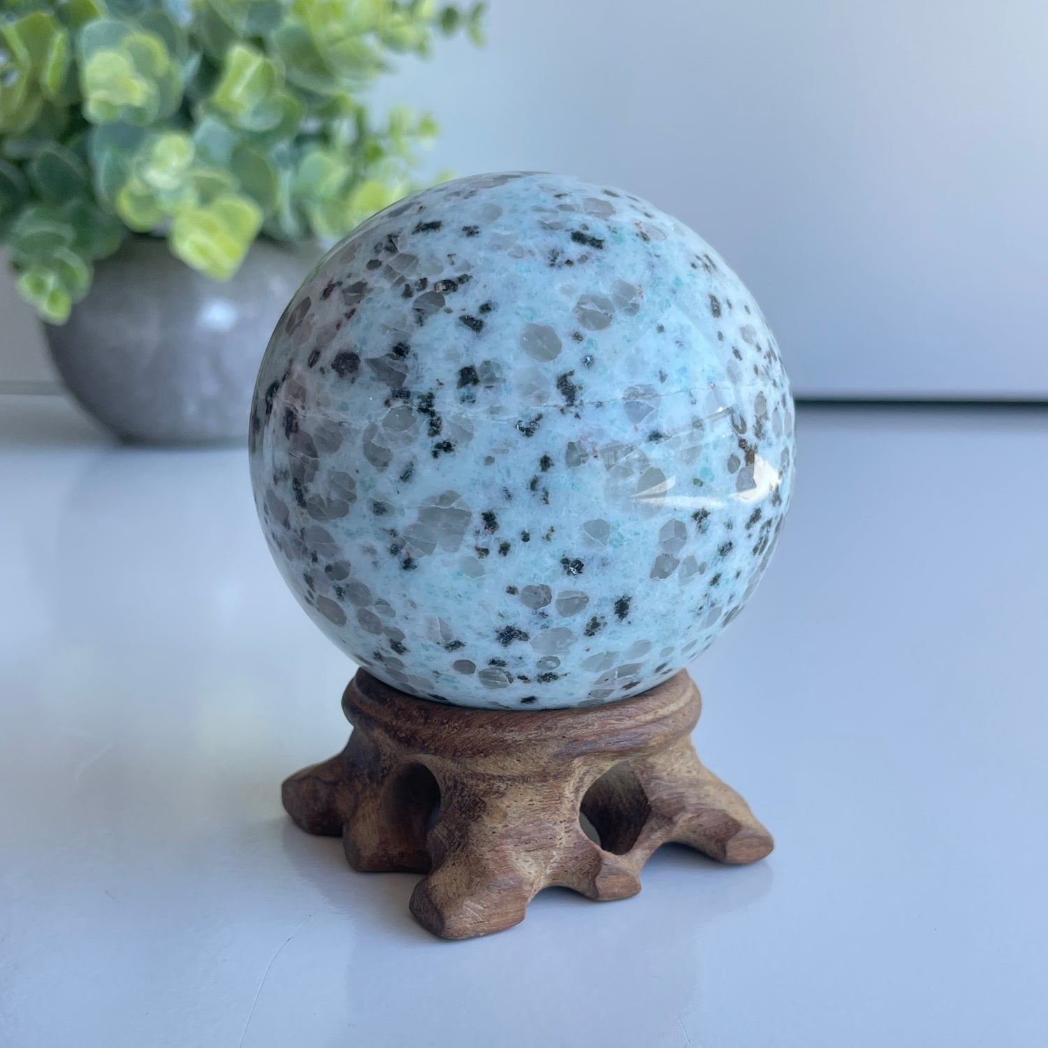 Kiwi Jasper Sphere 6.4cm
