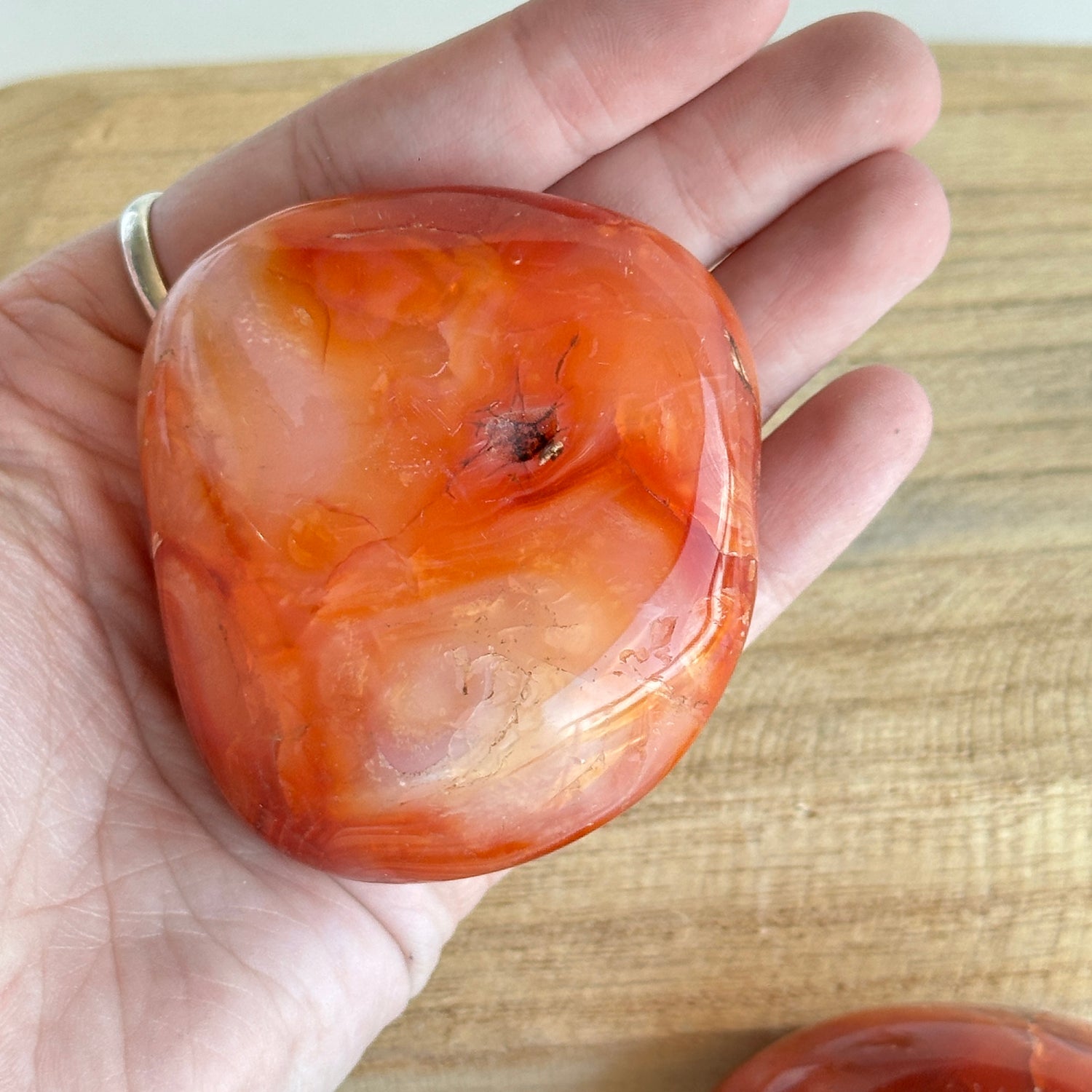 Carnelian Palmstone Lge