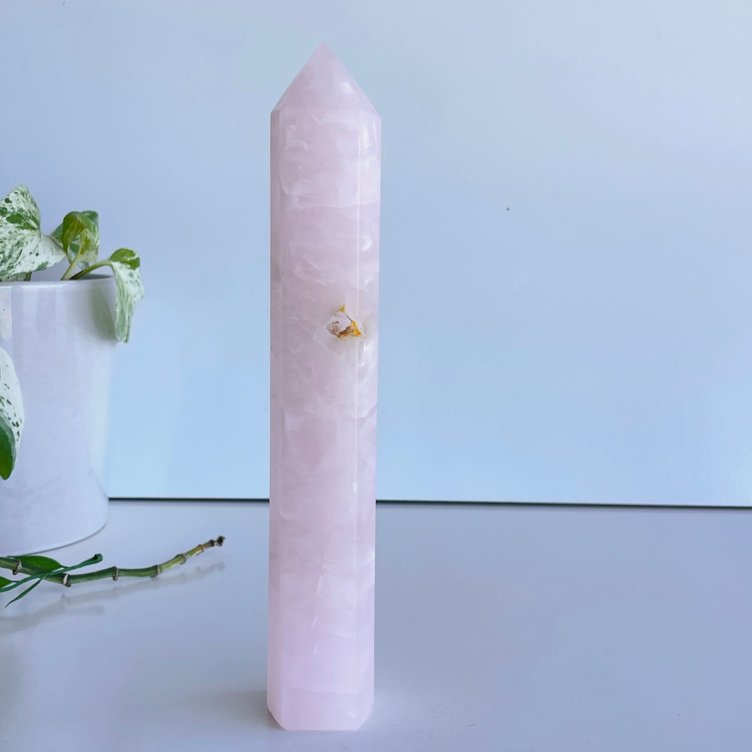 Mangano Calcite Generator 22.9cm