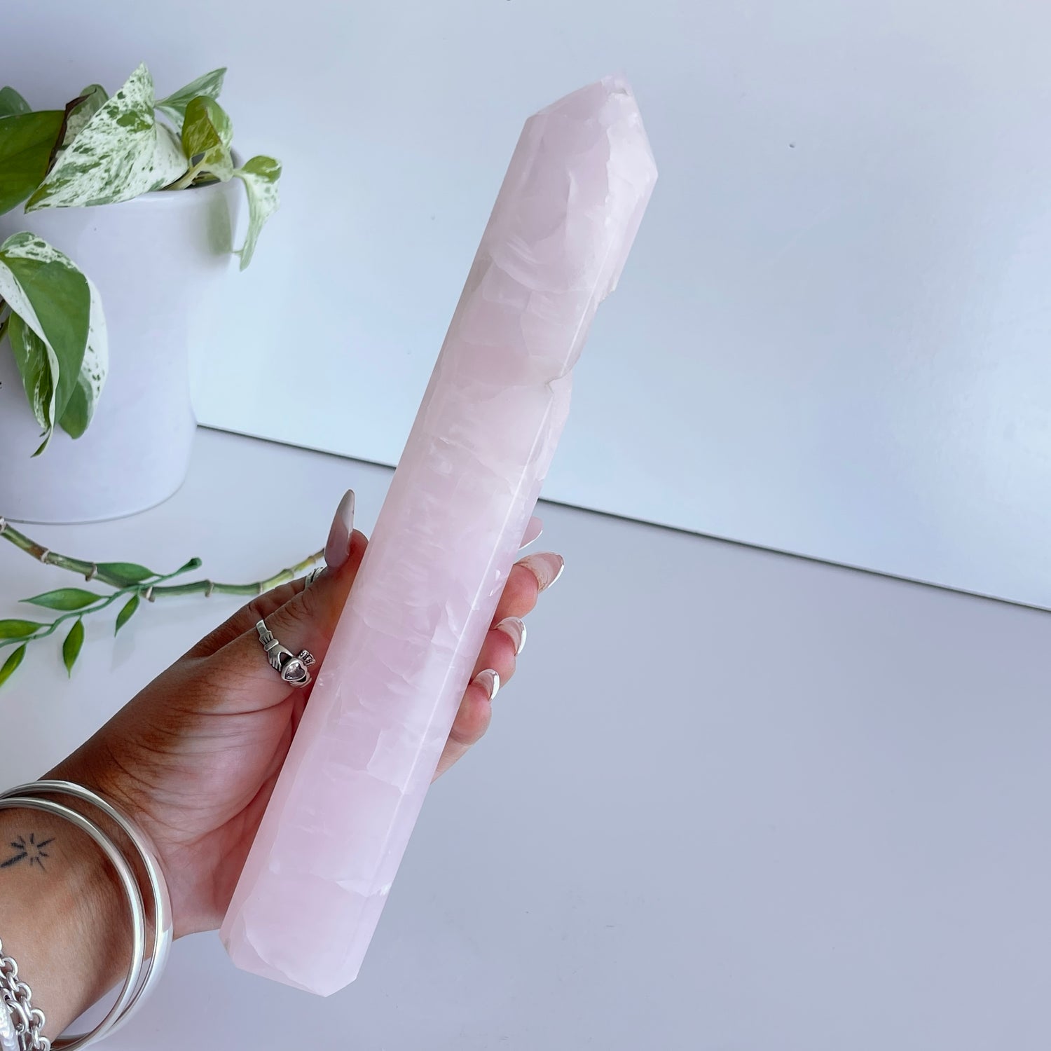 Mangano Calcite Generator 24cm