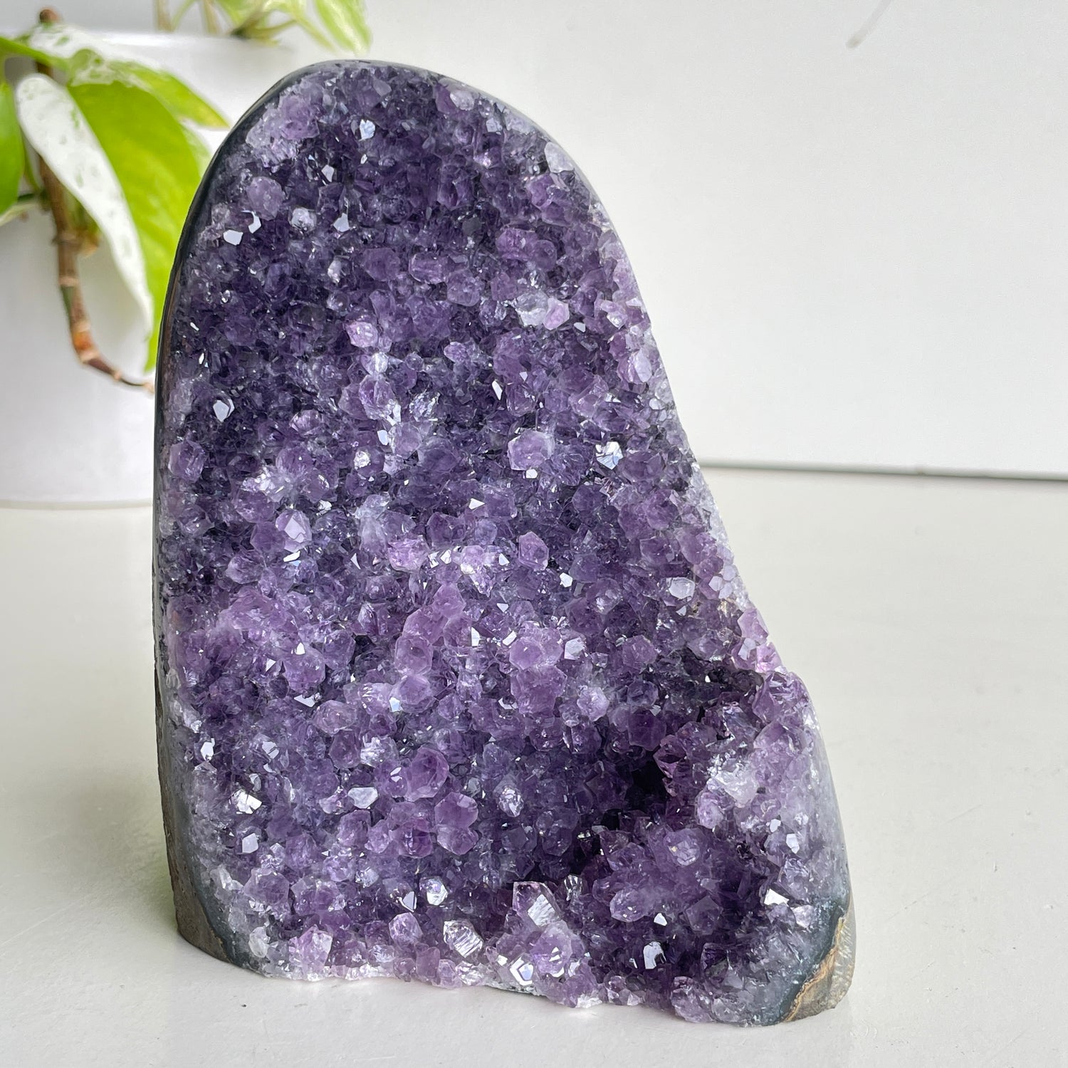 Amethyst Cutbase 932g