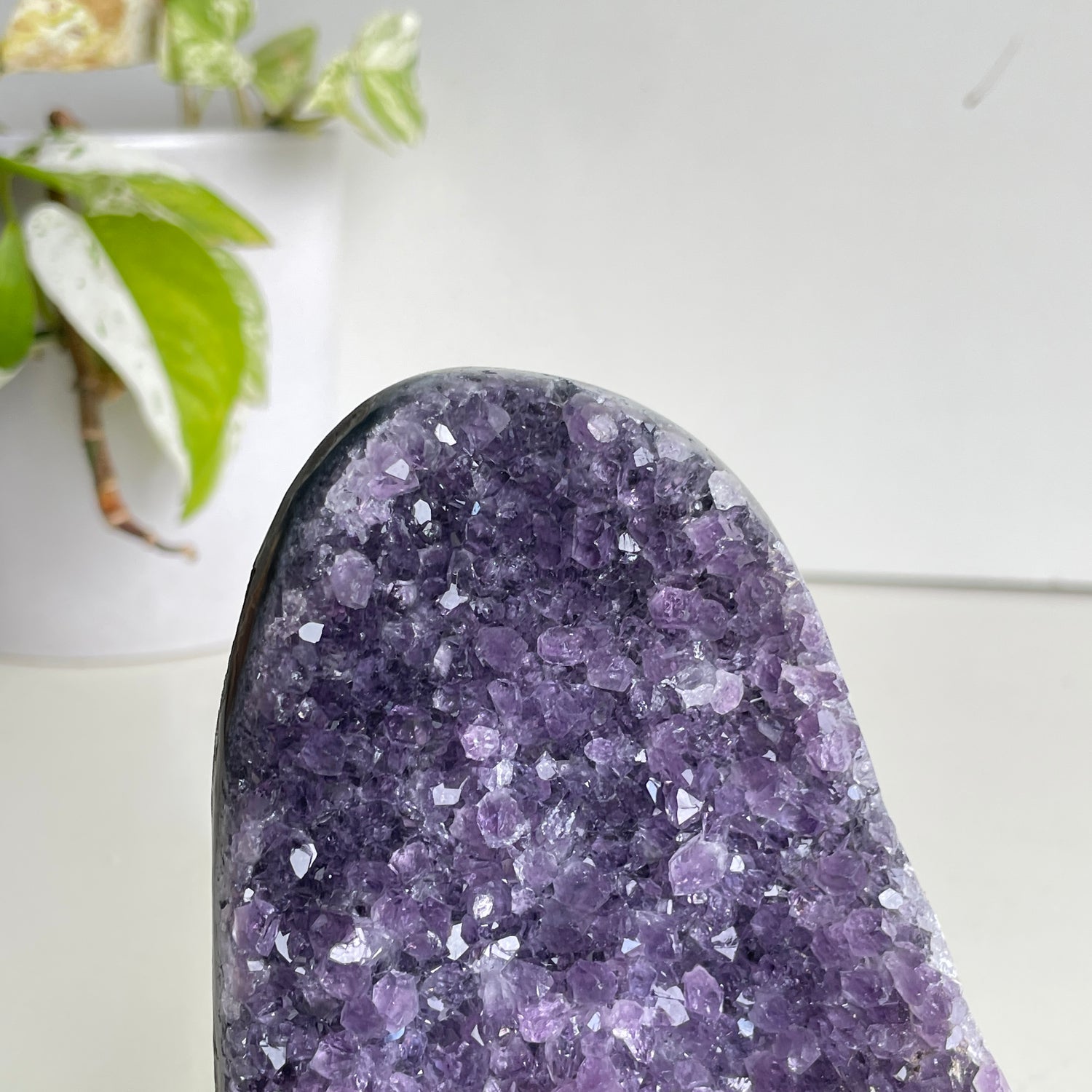 Amethyst Cutbase 932g