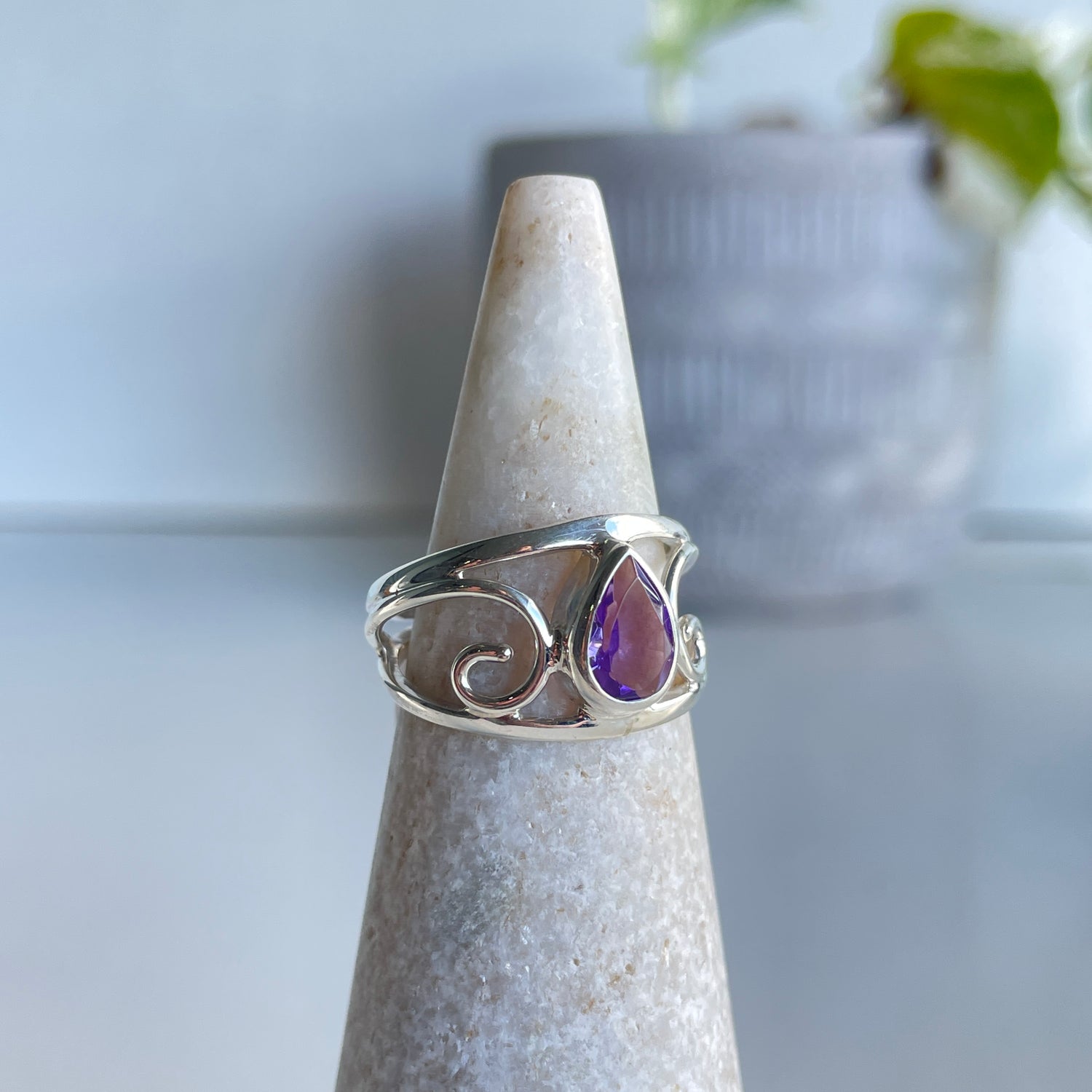 Amethyst Teardrop Ring Sz7 005