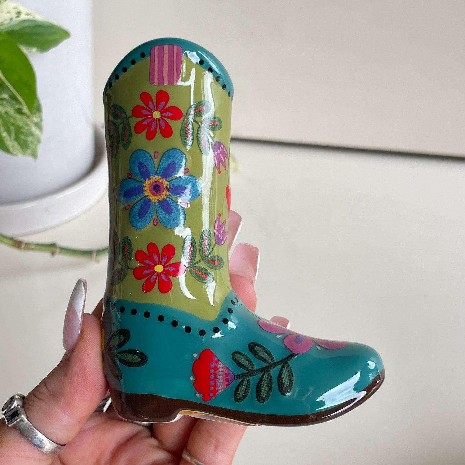 Boot Bud Vase000029